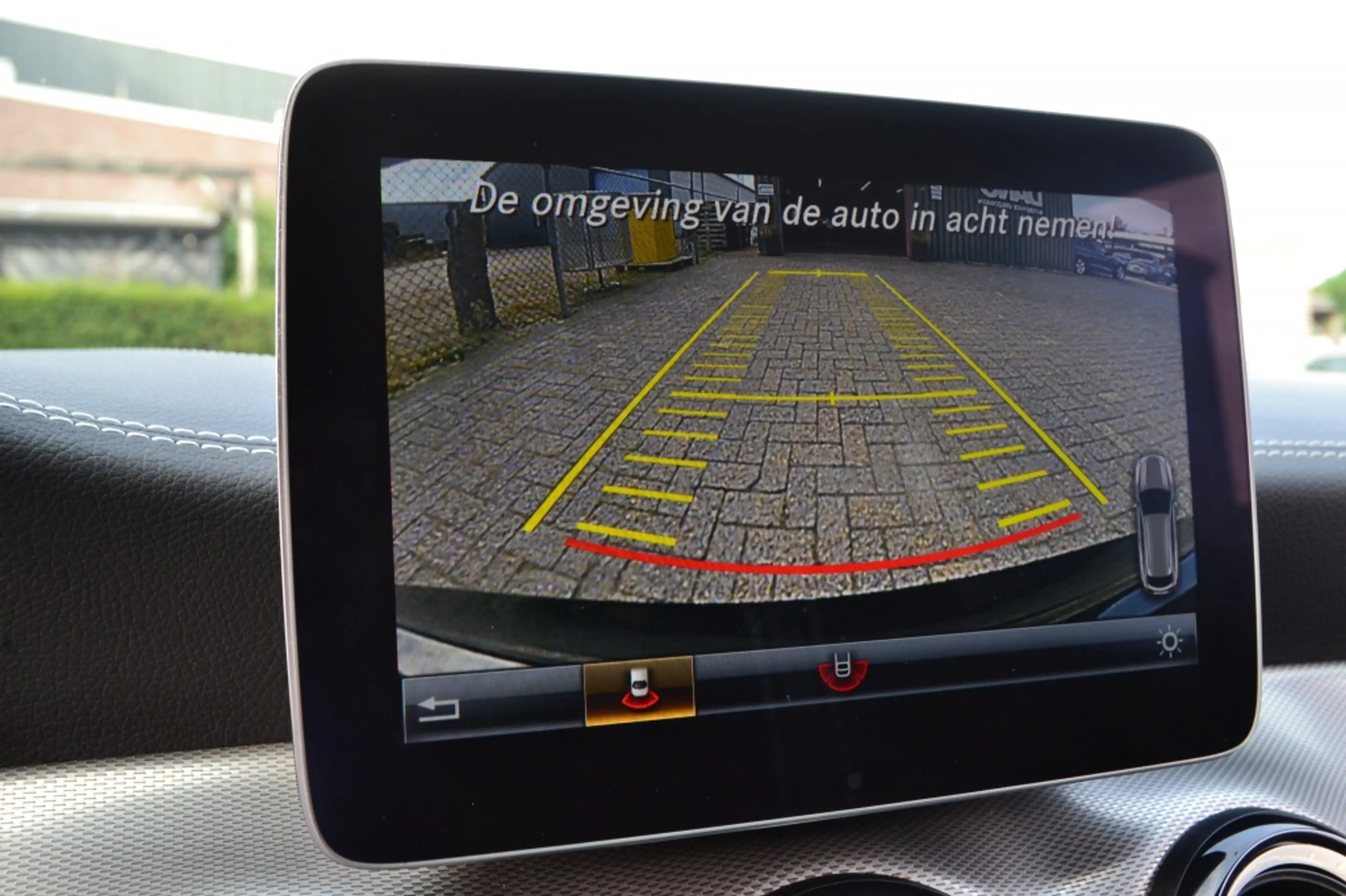 Mercedes-Benz CLA 180 Shooting Brake AMG Edition Camera/LED/Keyless/18'' — photo 32