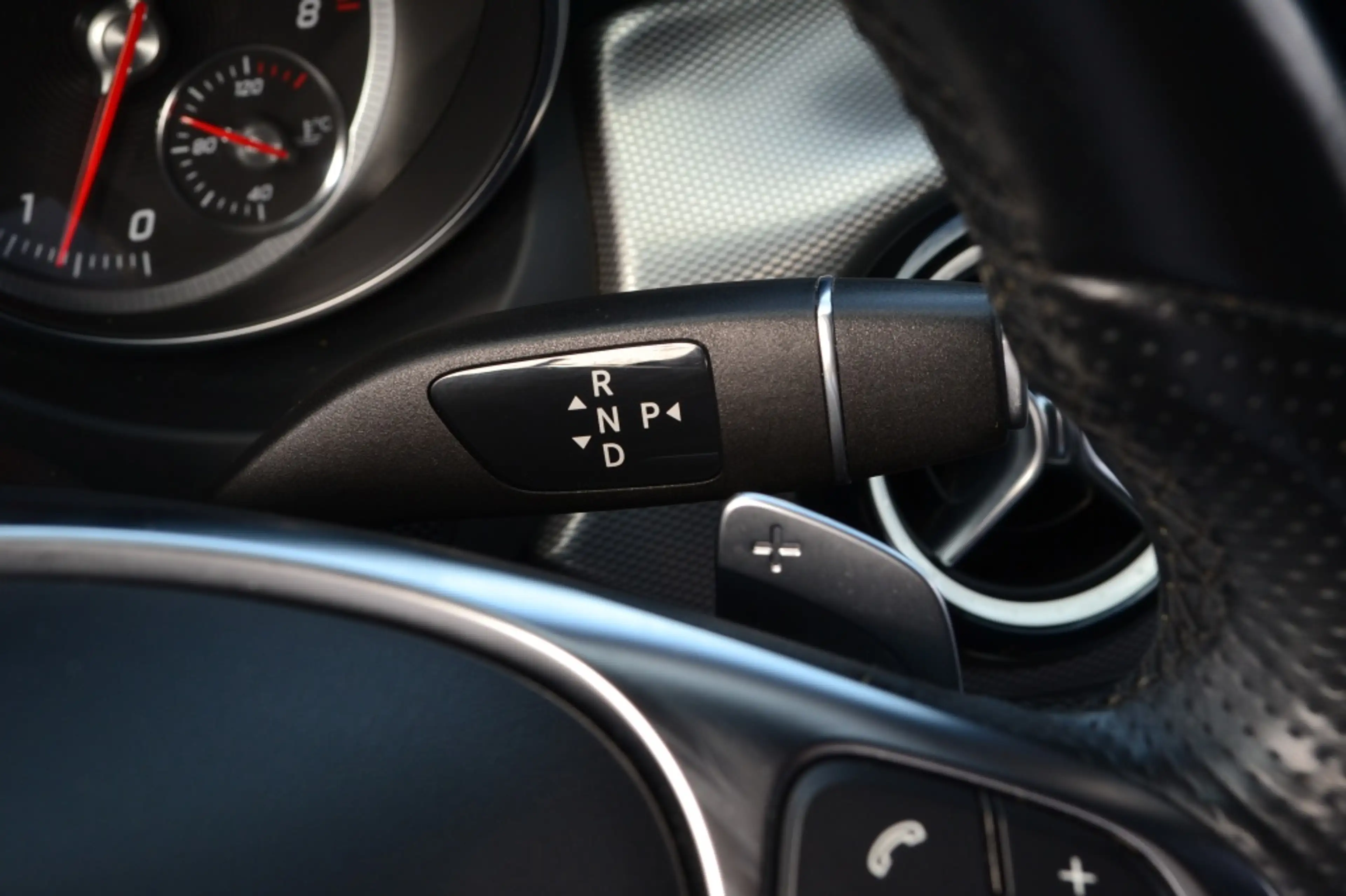 Mercedes-Benz CLA 180 Shooting Brake AMG Edition Camera/LED/Keyless/18'' — photo 41