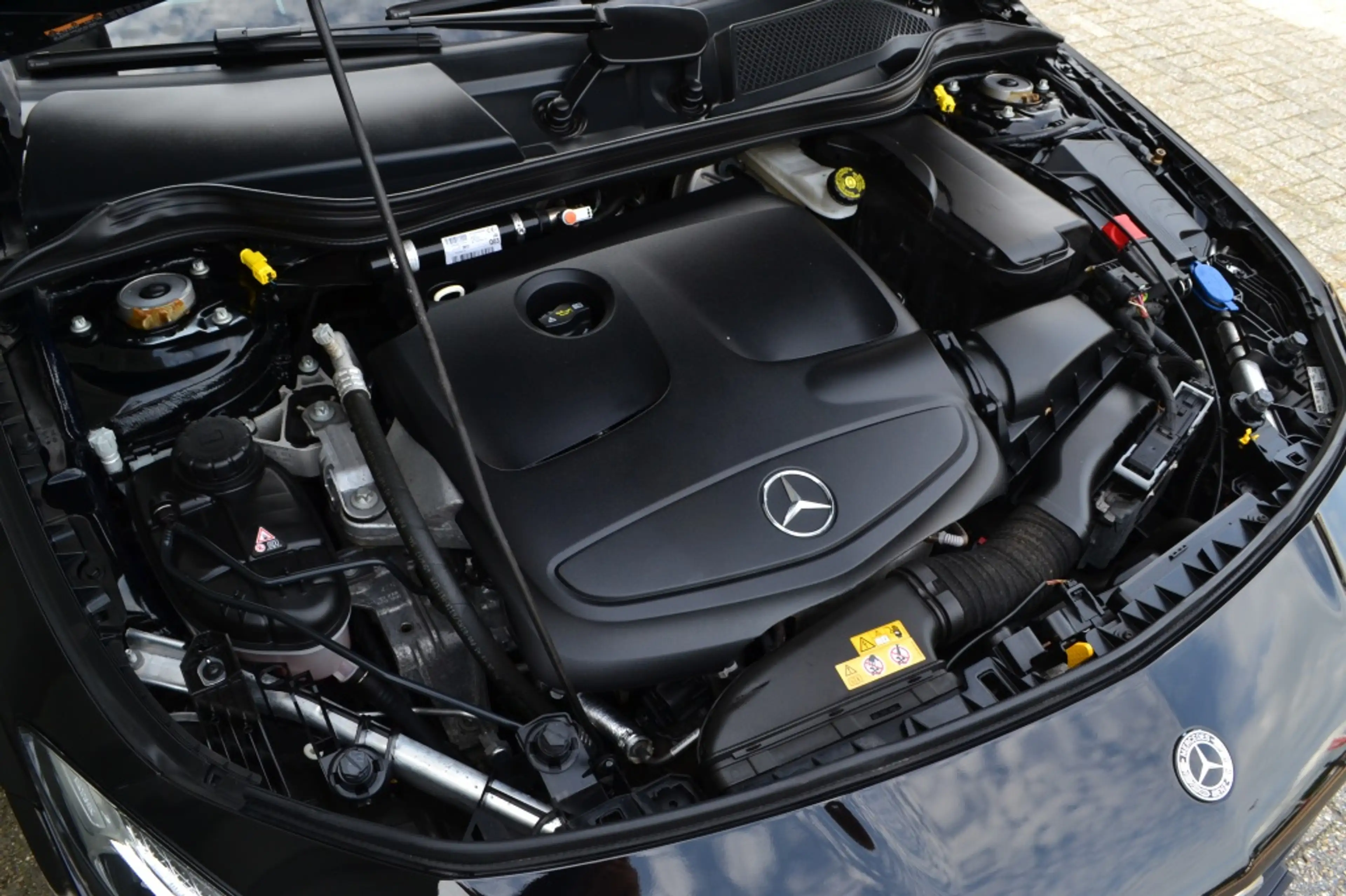 Mercedes-Benz CLA 180 Shooting Brake AMG Edition Camera/LED/Keyless/18'' — photo 47