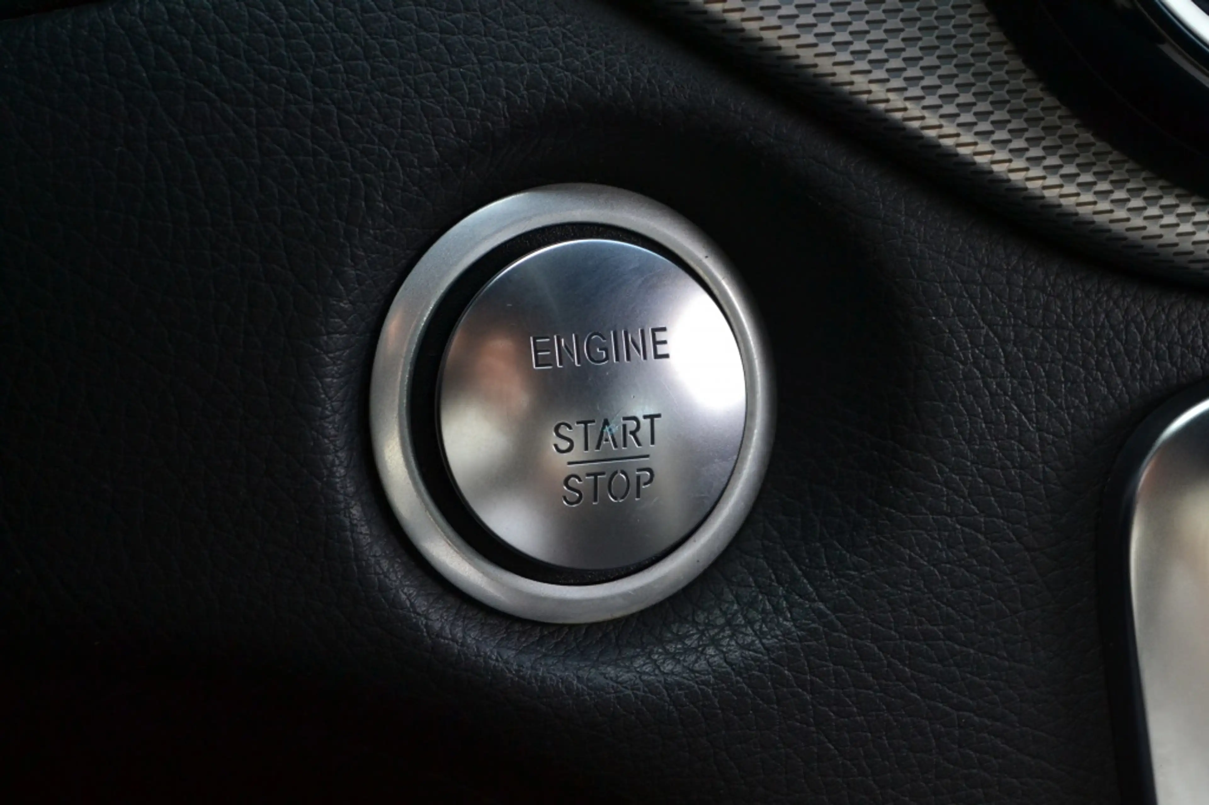 Mercedes-Benz CLA 180 Shooting Brake AMG Edition Camera/LED/Keyless/18'' — photo 37