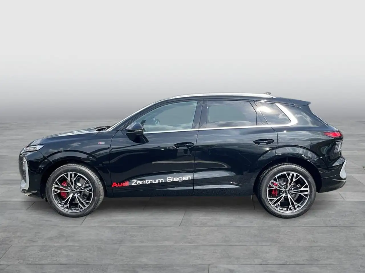 Audi Q3 SUV TFSI quattro AHK*S-LINE*TECH PRO*MATRIX* 4