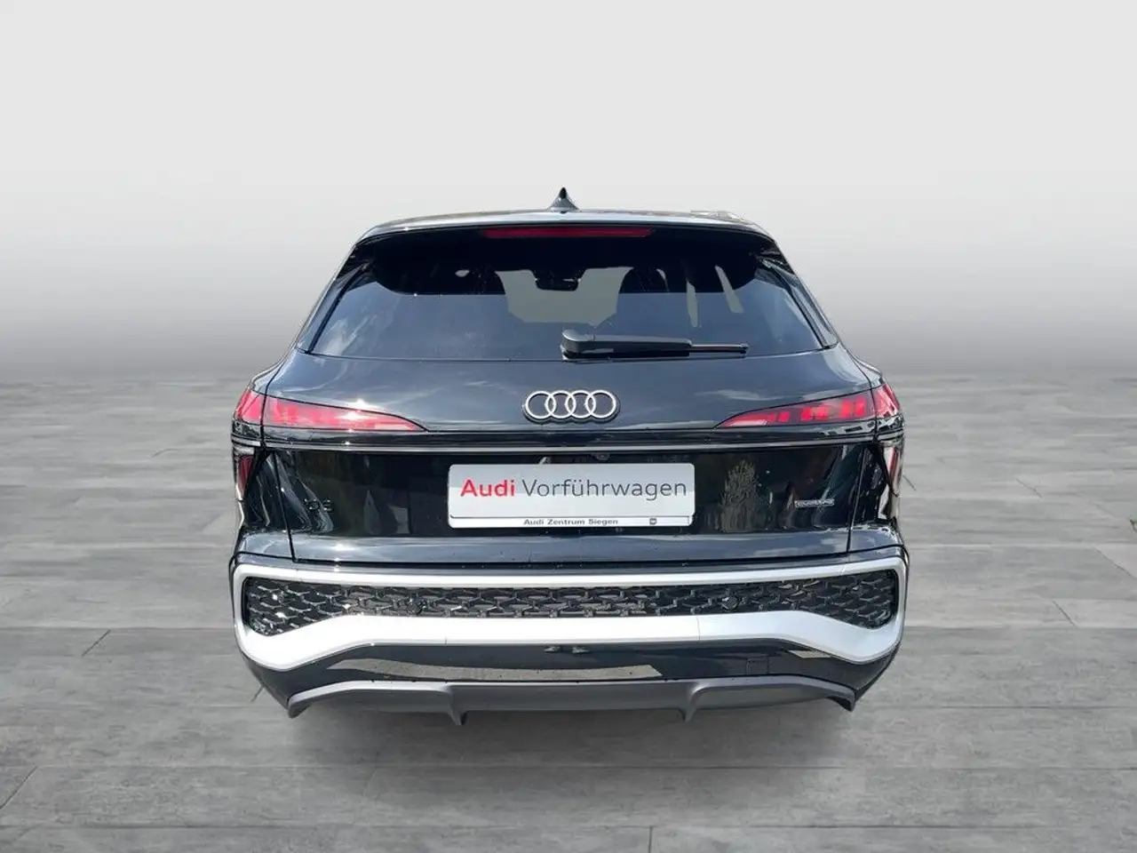 Audi Q3 SUV TFSI quattro AHK*S-LINE*TECH PRO*MATRIX* 6