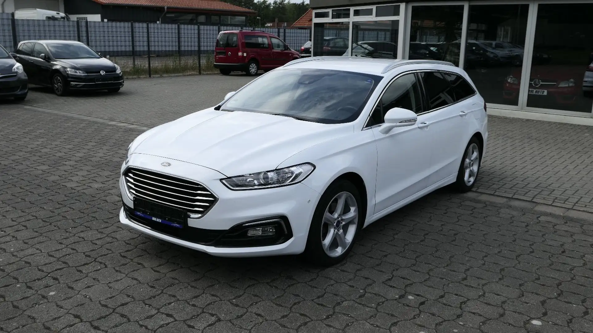 Ford Mondeo Turnier Business Edition/8xAlu/AHK/Navi Weiß - 1
