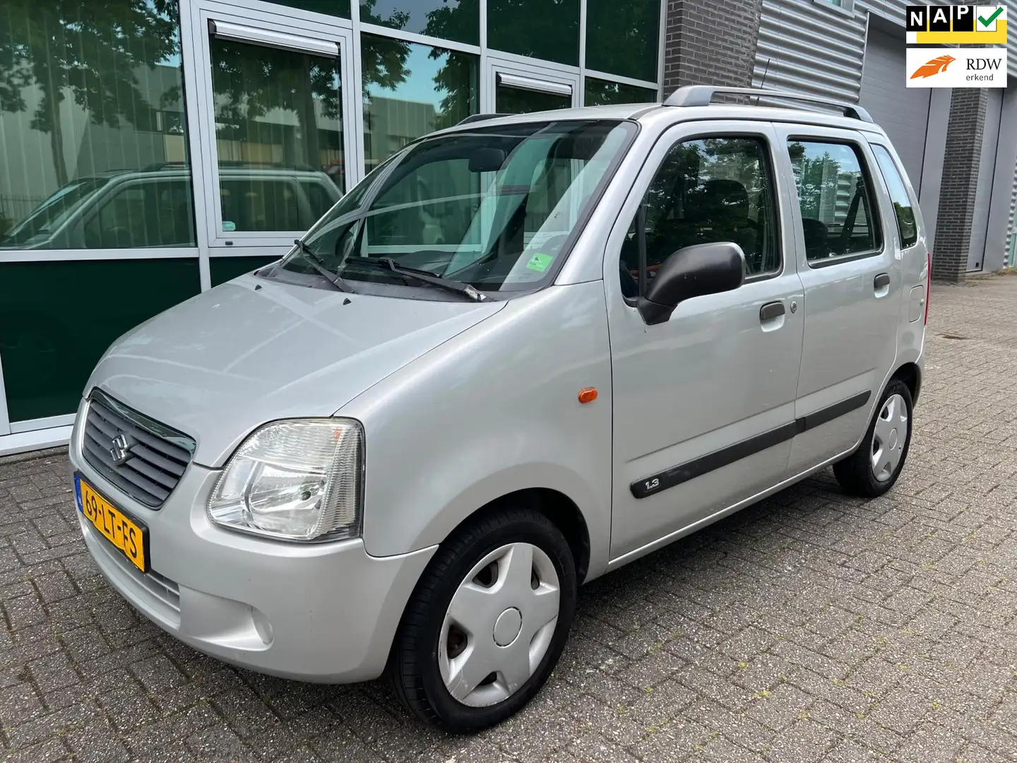 Suzuki Wagon R+ 1.3 GLS - NIEUWE APK - 46.000KM NAP ! Grijs - 1