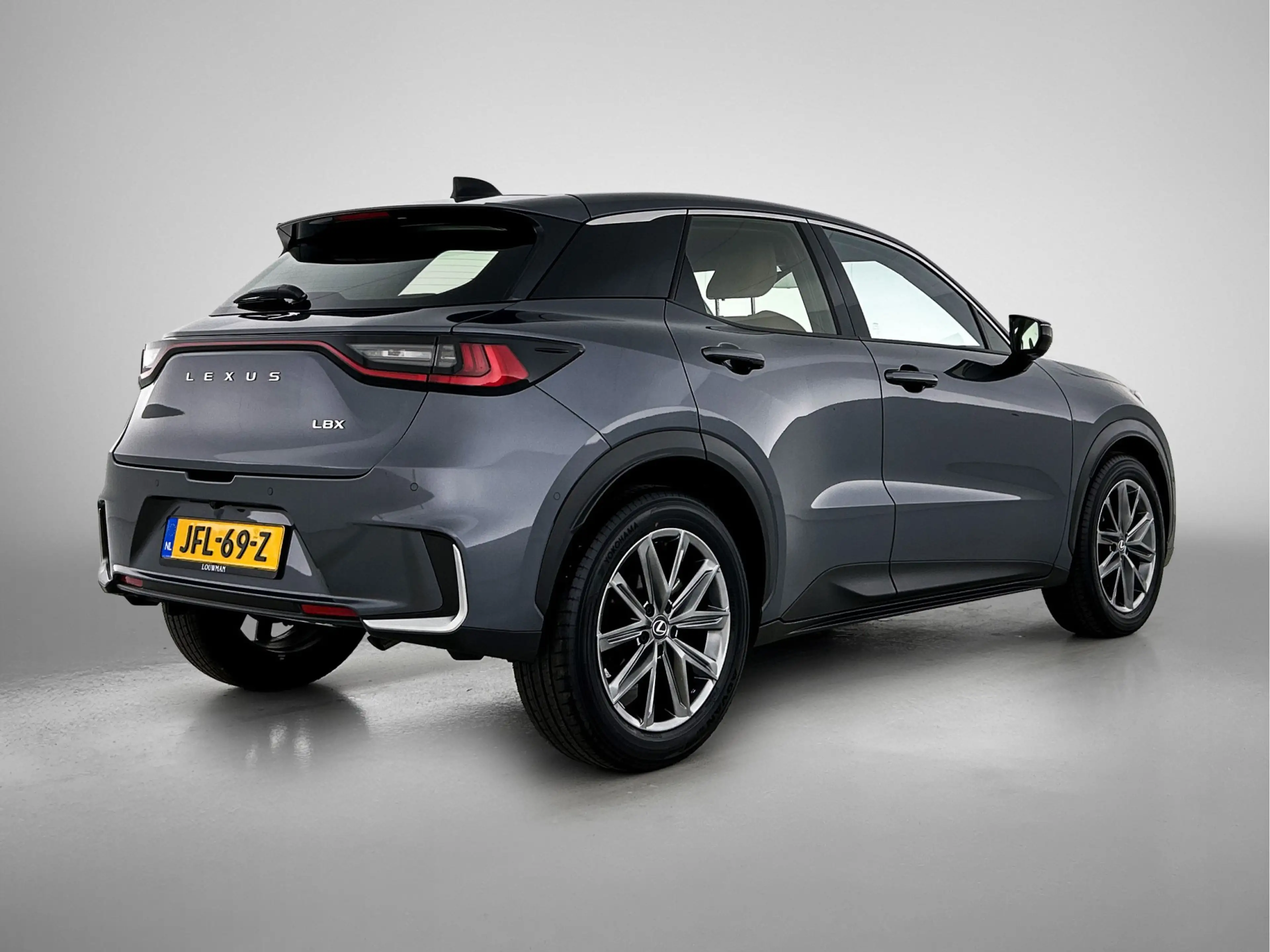 Lexus LBX Relax 2WD Advanced Pack | BTW voertuig | Mark Levi — photo 2