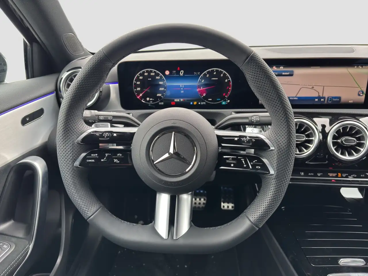 Mercedes-Benz A 180 AMG-Line*Multibeam*360*KeyGo*AHK*Lenkradh. 10