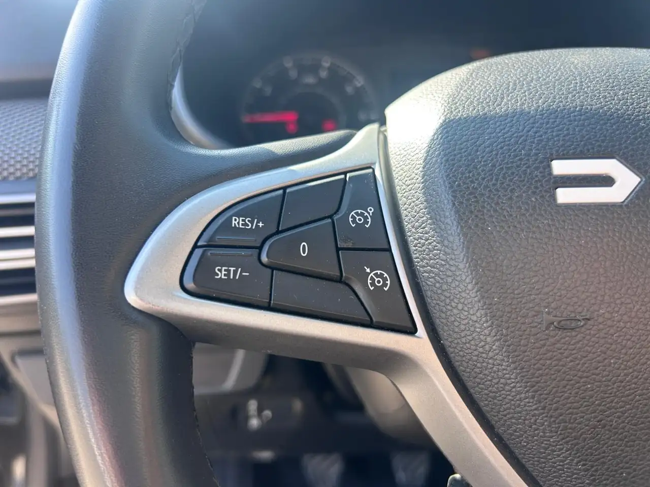 Dacia Sandero Sandero — photo 15