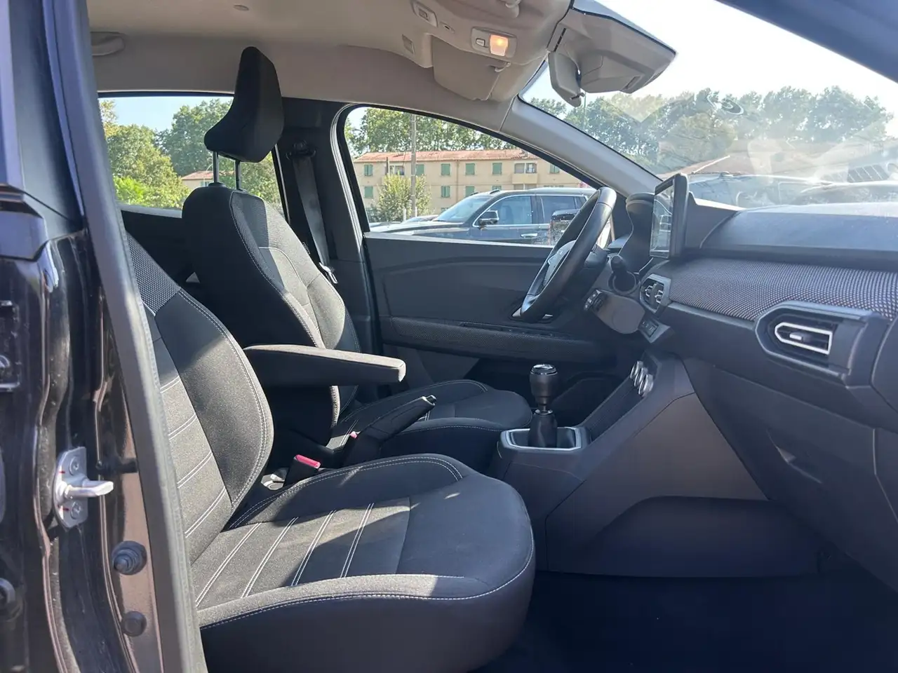 Dacia Sandero Sandero — photo 9