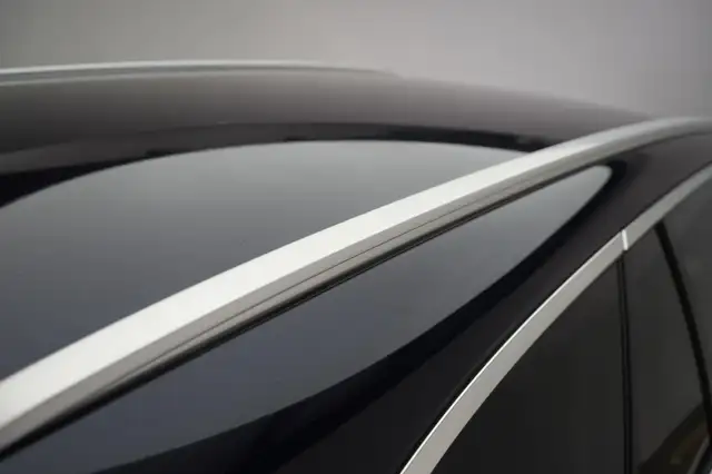 Mercedes-Benz E-Class view 13