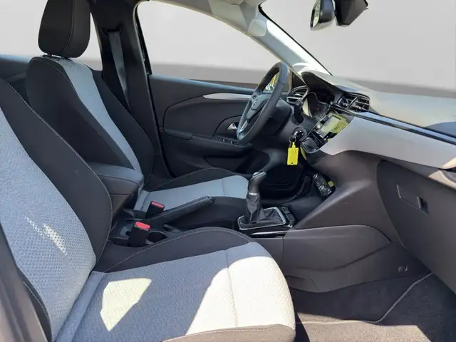 Opel Corsa view 9