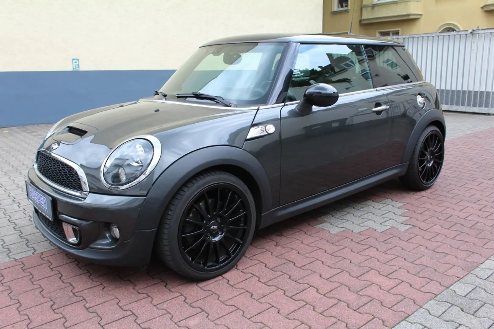 MINI Cooper S (Navi/Pano/Harman Kardon/Leder) Gri - 1