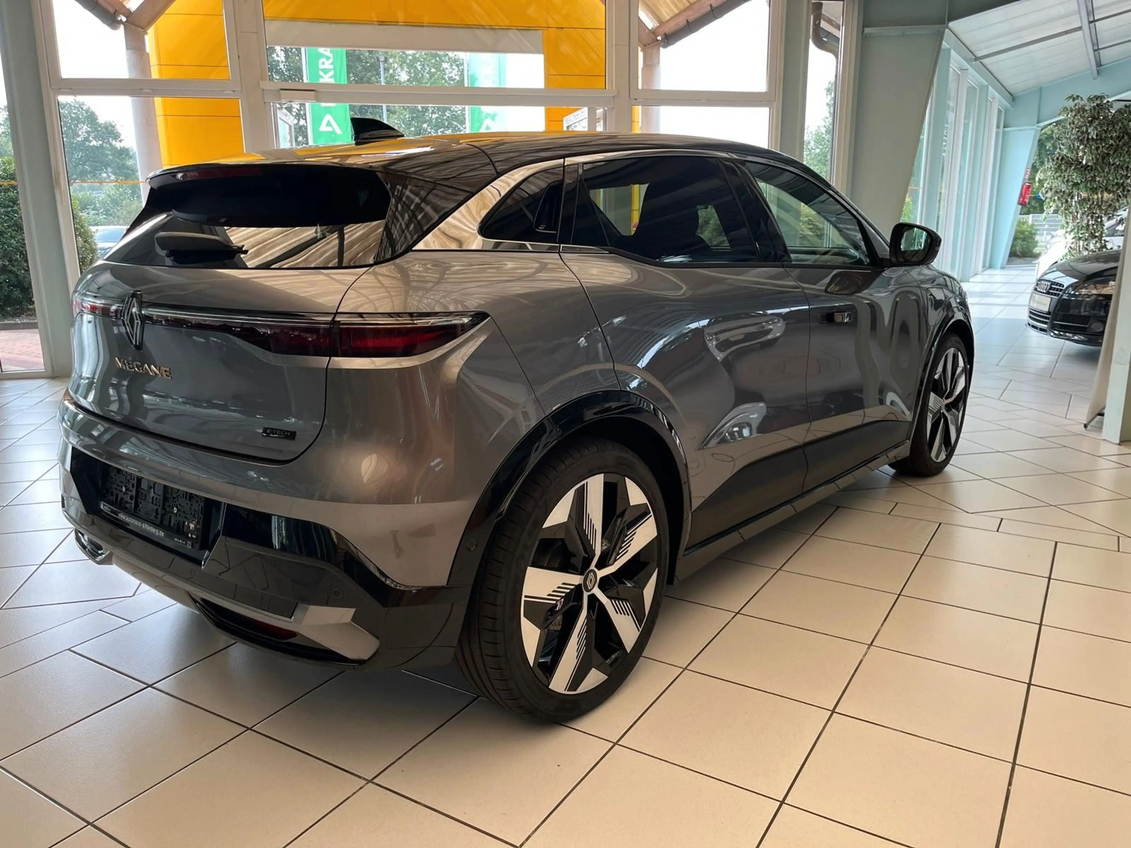 Renault Megane E-Tech Megane E-Tech Techno EV60 220HP Comfort Range — photo 4