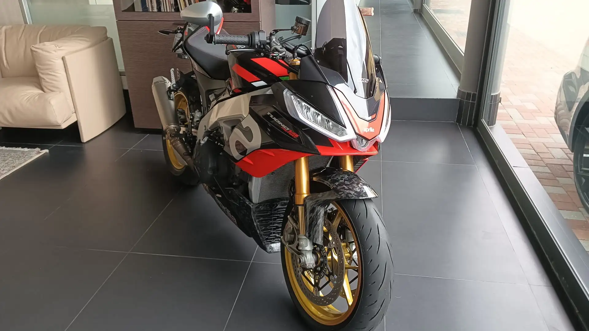 Aprilia Tuono tuono v4 1100 Negro - 1