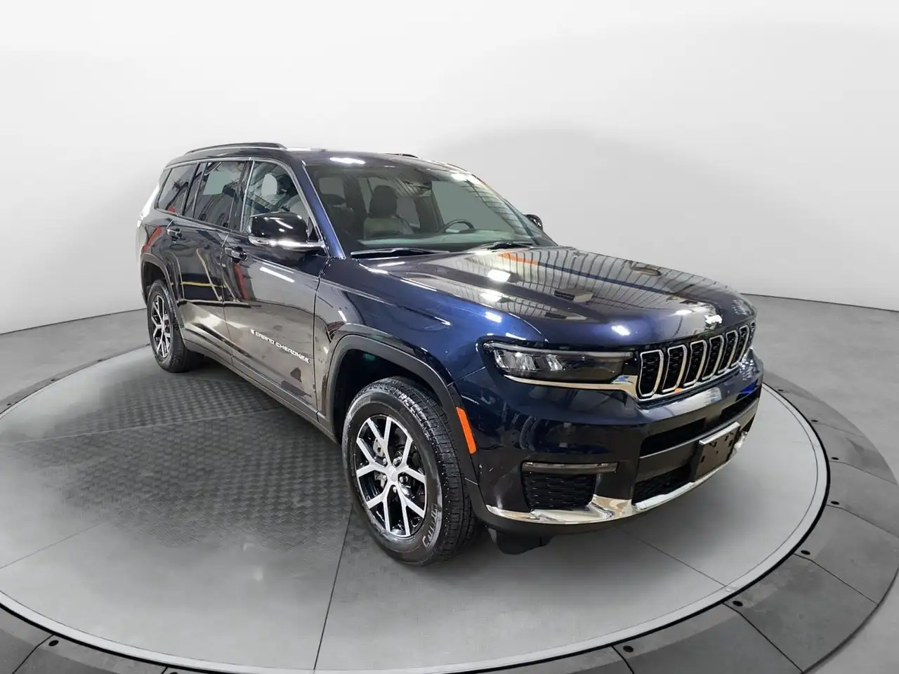 Jeep Grand Cherokee photo Jeep Grand Cherokee