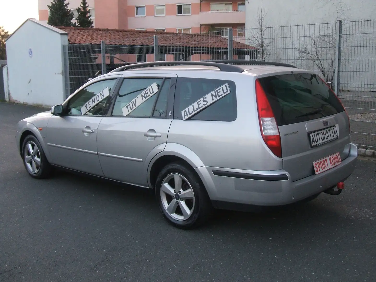 Ford Mondeo 2.5 V6 KOMBI*VOLL-EXTRA*LEDER*XENON*AHK*TÜV-NEU Silber - 1