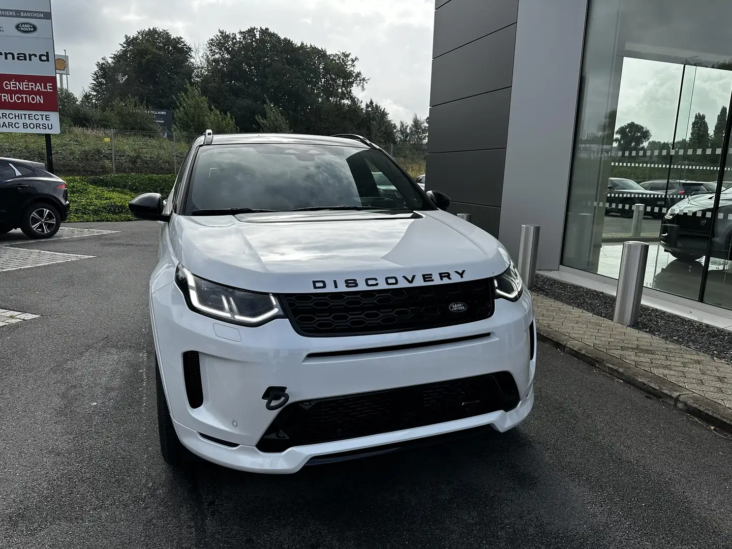 Land Rover Discovery Sport R-DYNAMIC SE PHEV Wit - 2