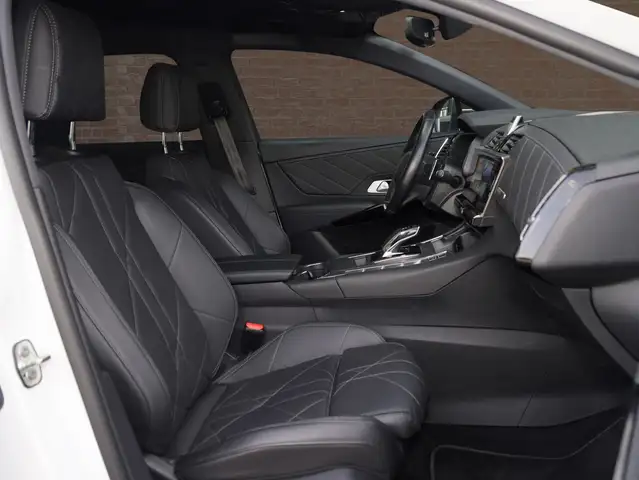 DS Automobiles DS 7 Crossback view 11