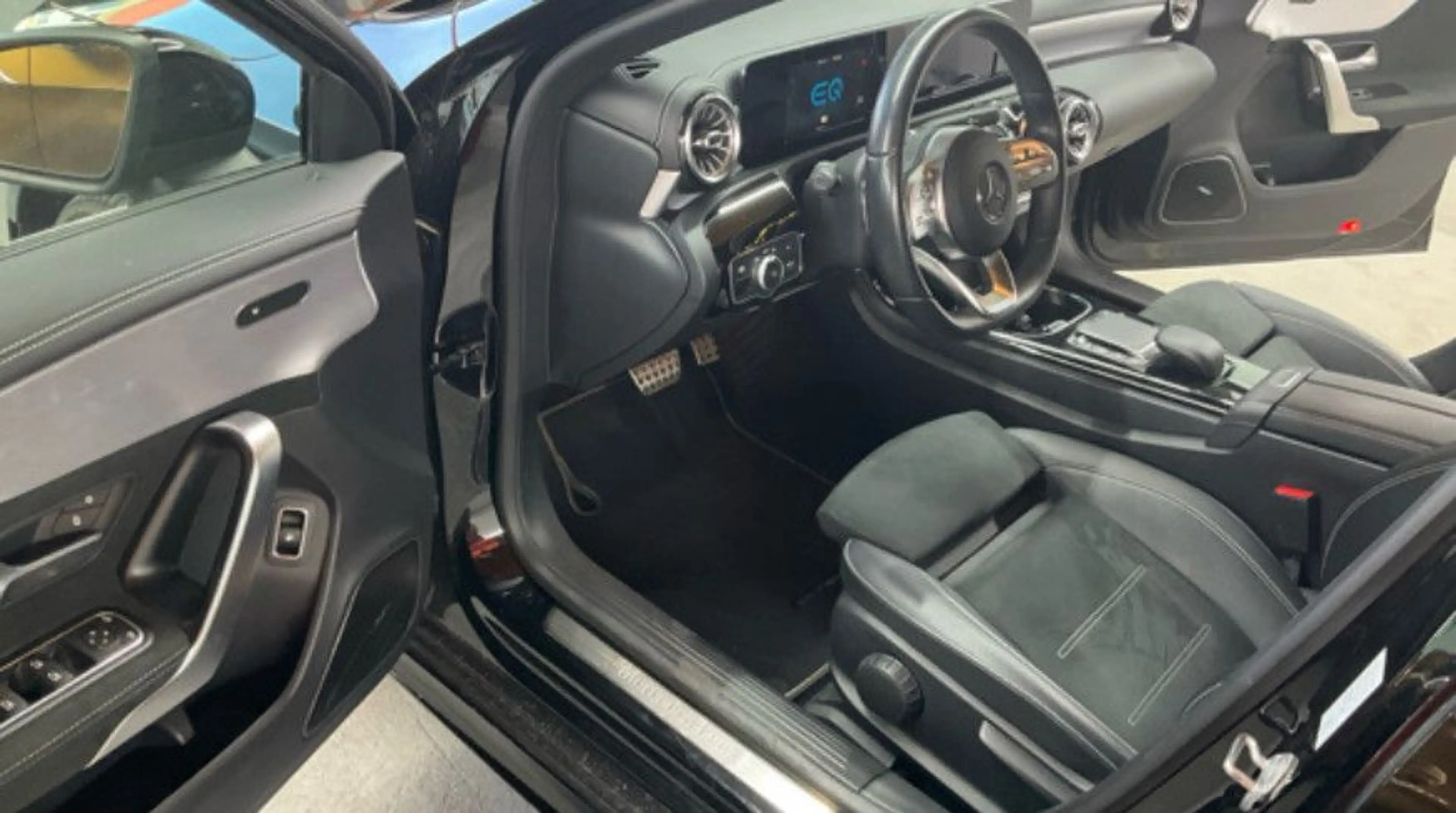 Mercedes-Benz A 250 e EDITION AMG LINE BURMESTER*APPLE.CARPLAY — photo 2
