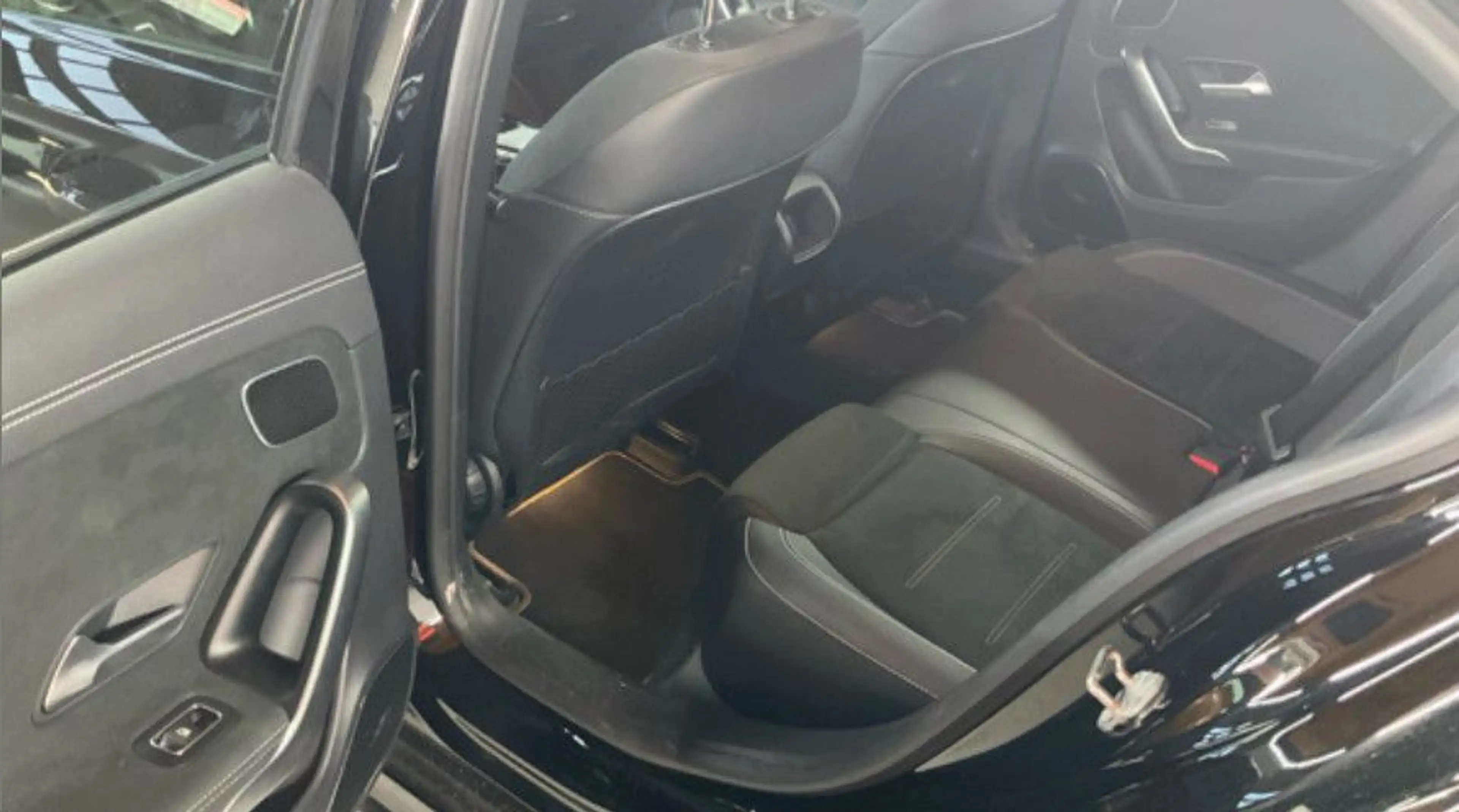 Mercedes-Benz A 250 e EDITION AMG LINE BURMESTER*APPLE.CARPLAY — photo 4