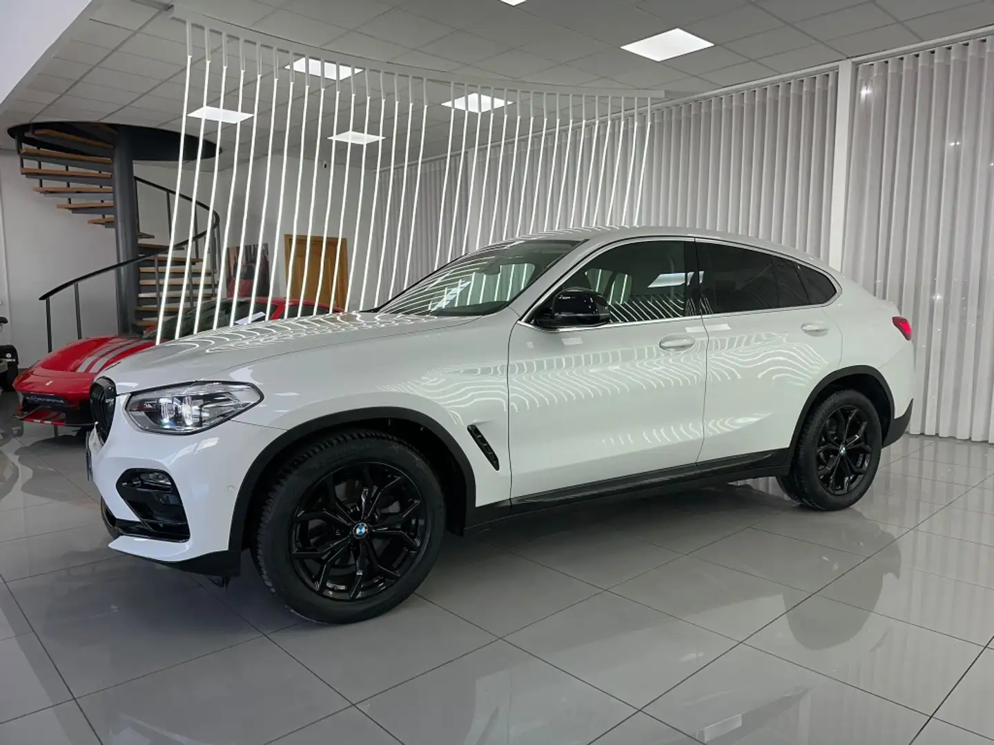 BMW X4 xDrive 20dA White - 2