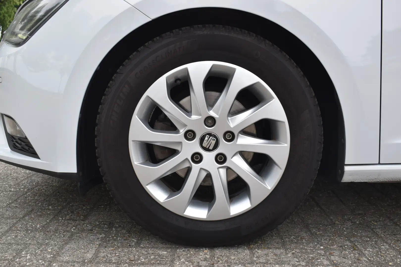 SEAT Leon 1.0 EcoTSI Style Connect / Schuif-/kanteldak / Cru Weiß - 2