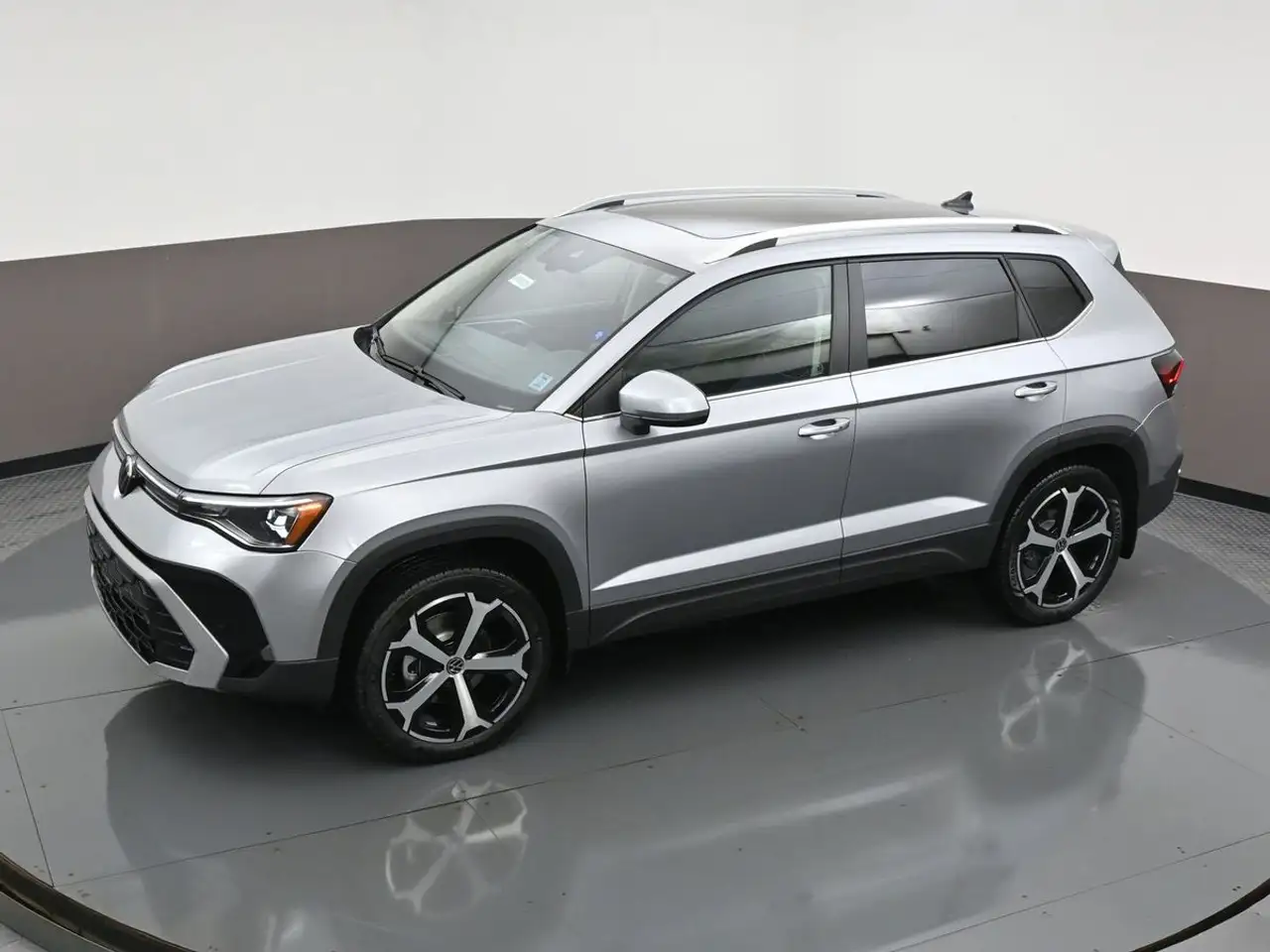 Volkswagen Taos снимка Volkswagen Taos