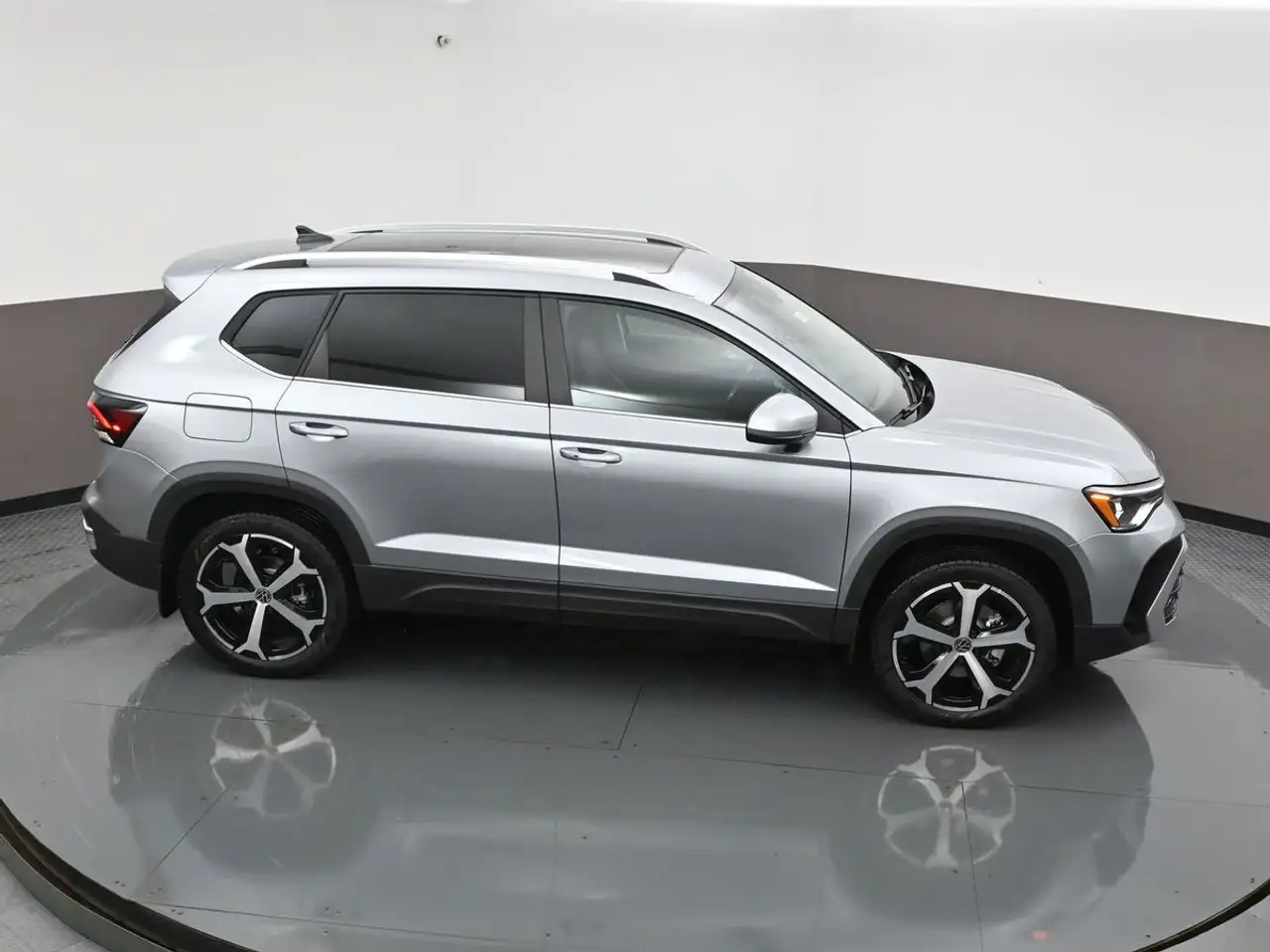 Volkswagen Taos снимка Volkswagen Taos