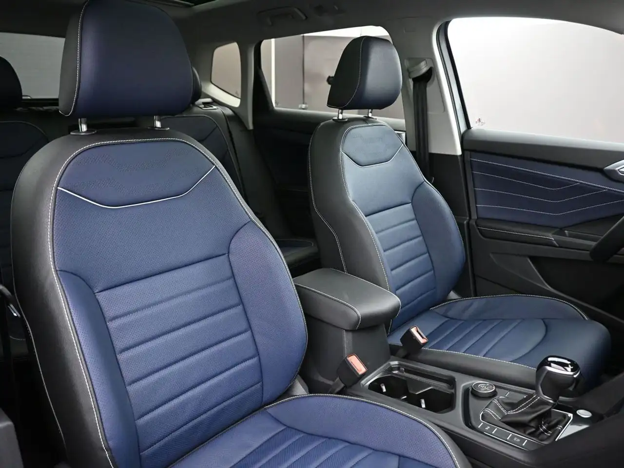 Volkswagen Taos снимка Volkswagen Taos