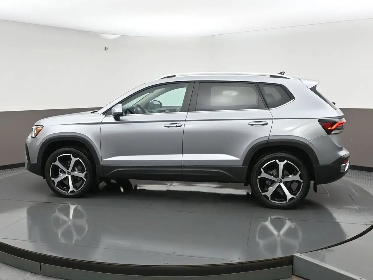 Volkswagen Taos снимка Volkswagen Taos
