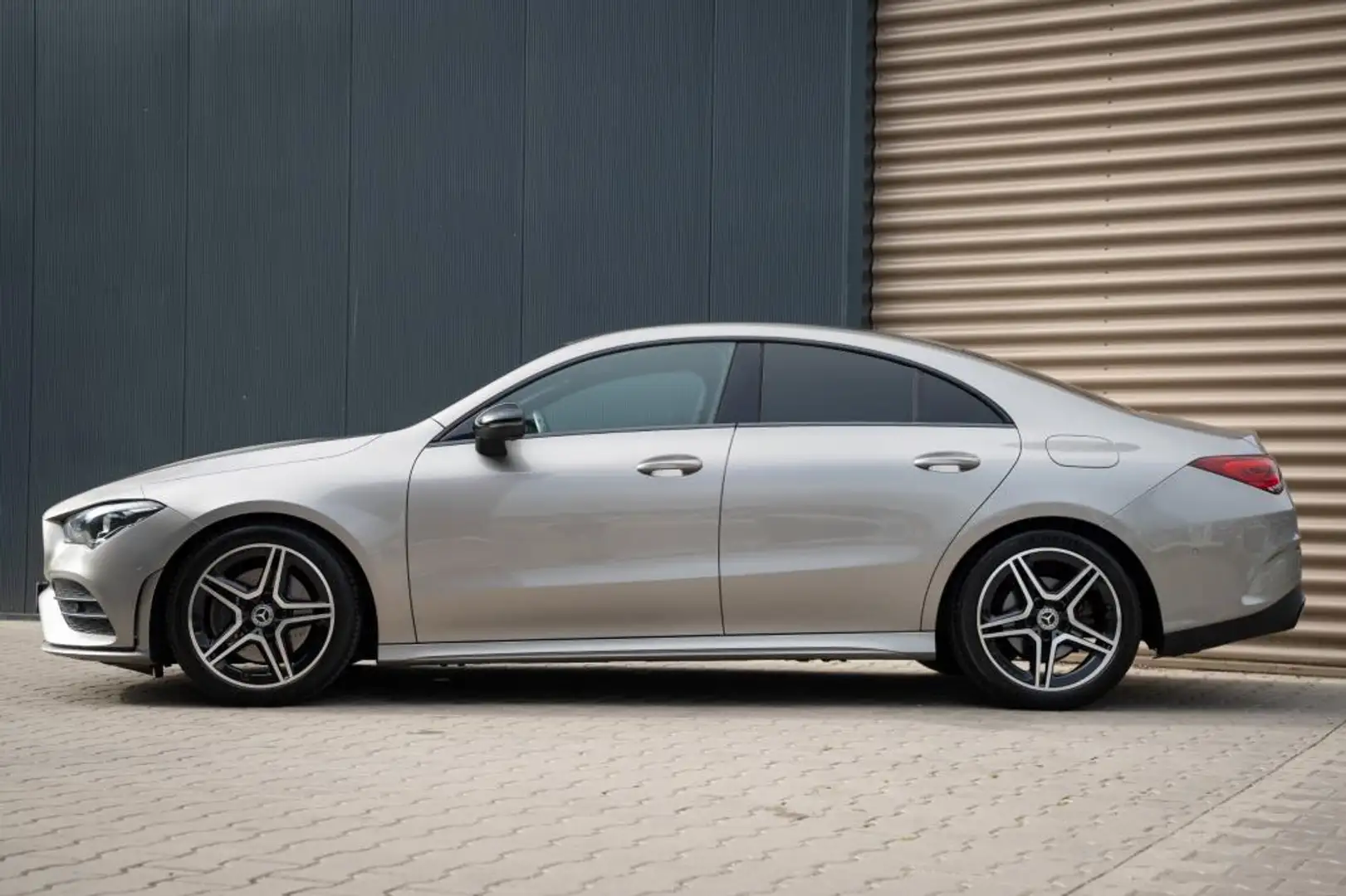 Mercedes-Benz CLA 200 Business Solution AMG | Night Pakket | Sfeerverlic Gris - 2