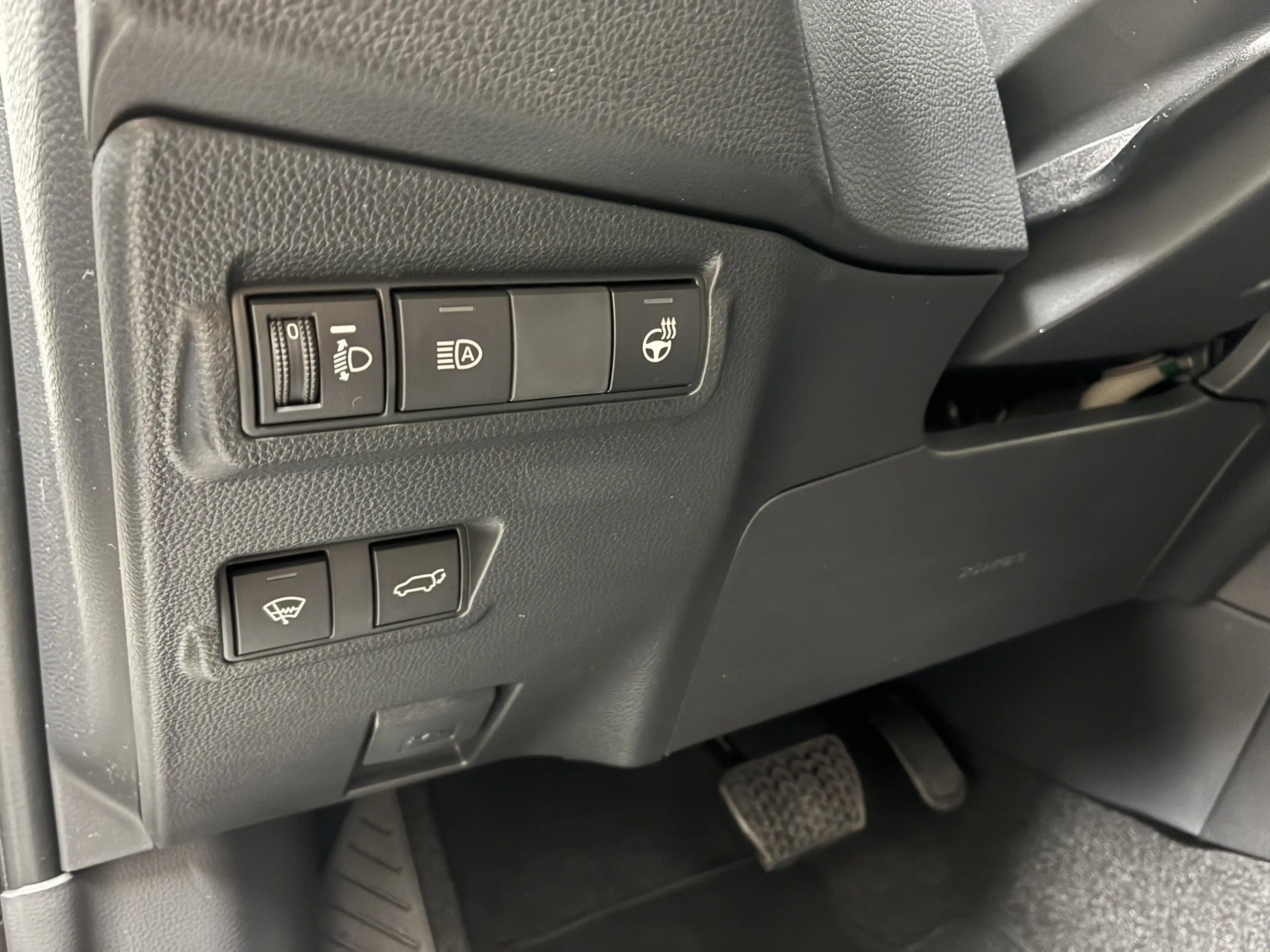 Toyota Corolla Cross 1,8 Hybrid Teamplayer — photo 10