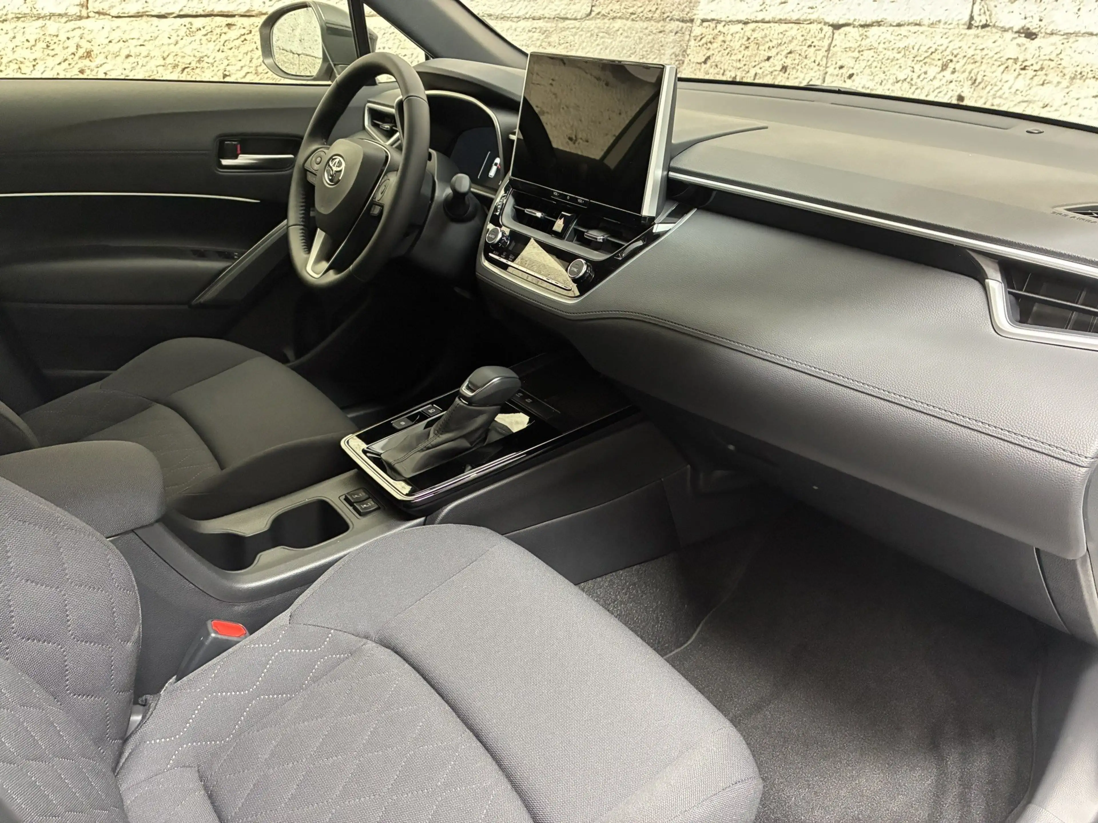 Toyota Corolla Cross 1,8 Hybrid Teamplayer — photo 6