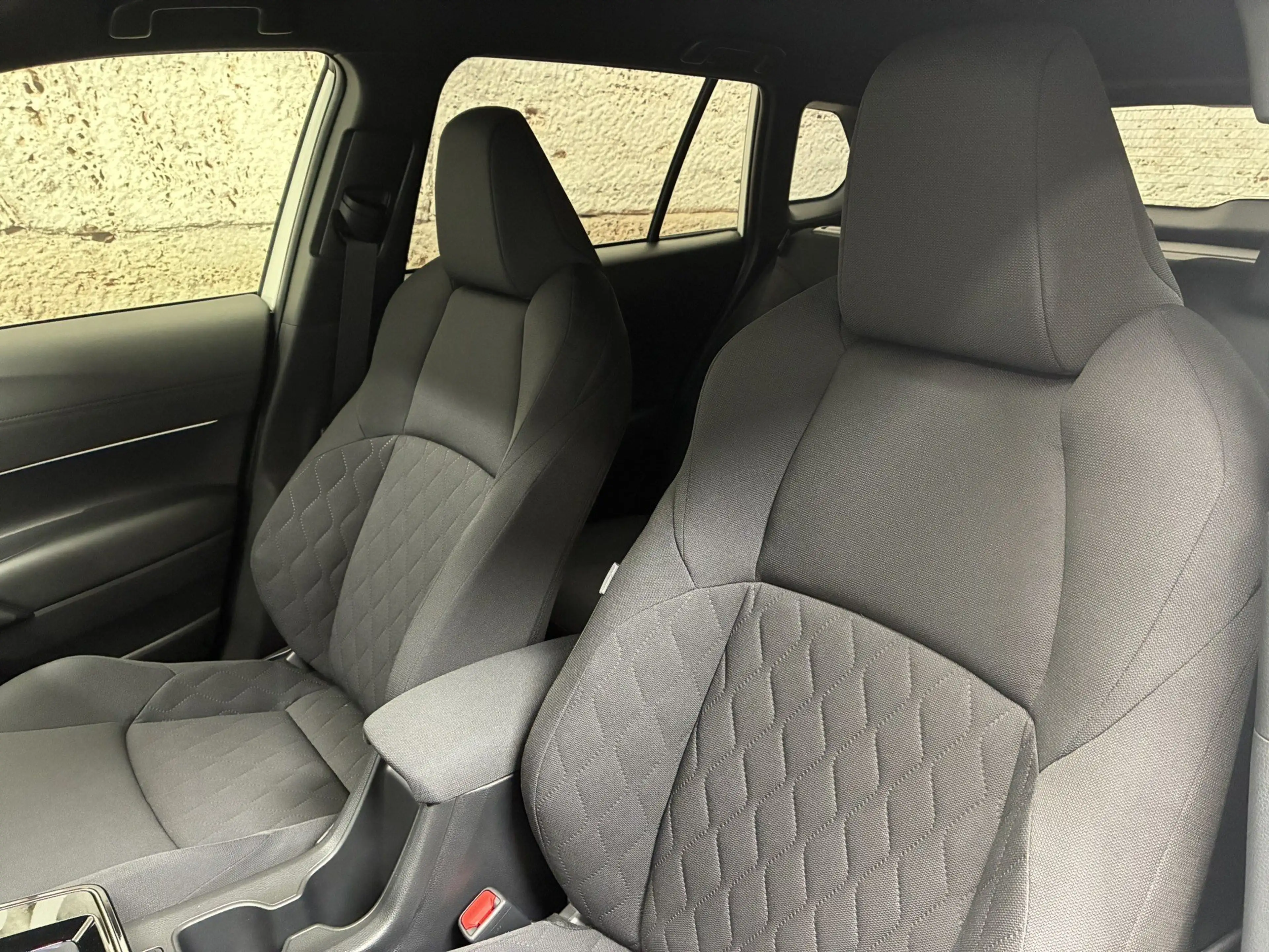 Toyota Corolla Cross 1,8 Hybrid Teamplayer — photo 7