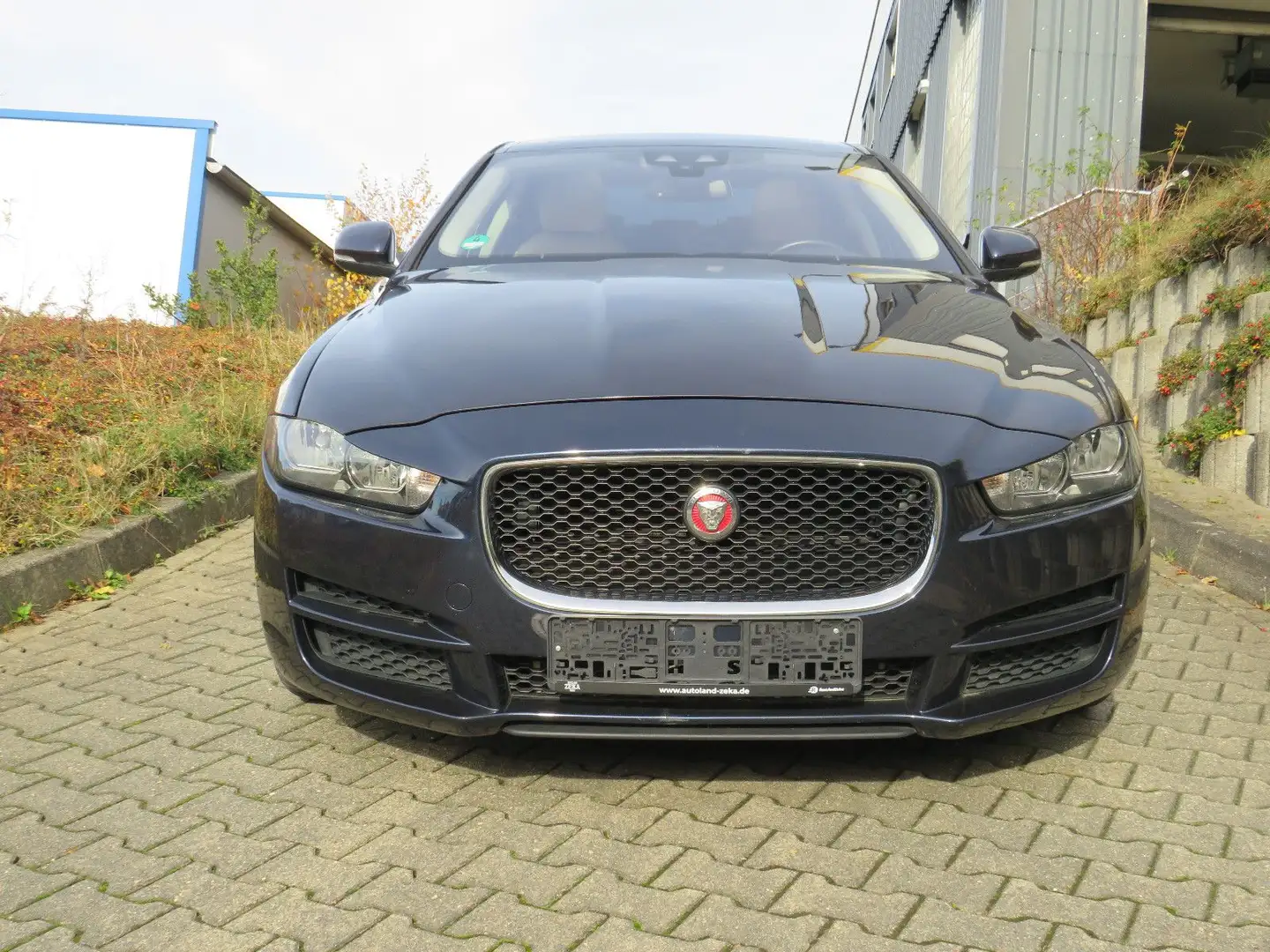 Jaguar XE 25T*Prestige*Automatik*KAMERA*PANO Blau - 2