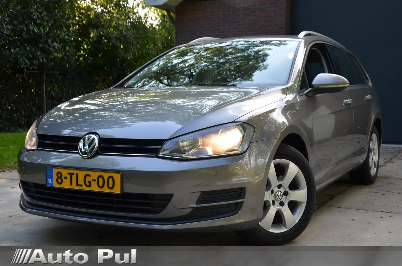 Volkswagen Golf Variant 1.2 TSI Comfortline Ecc/Navi/Pdc/Cr-Controle/16-In Gris - 1
