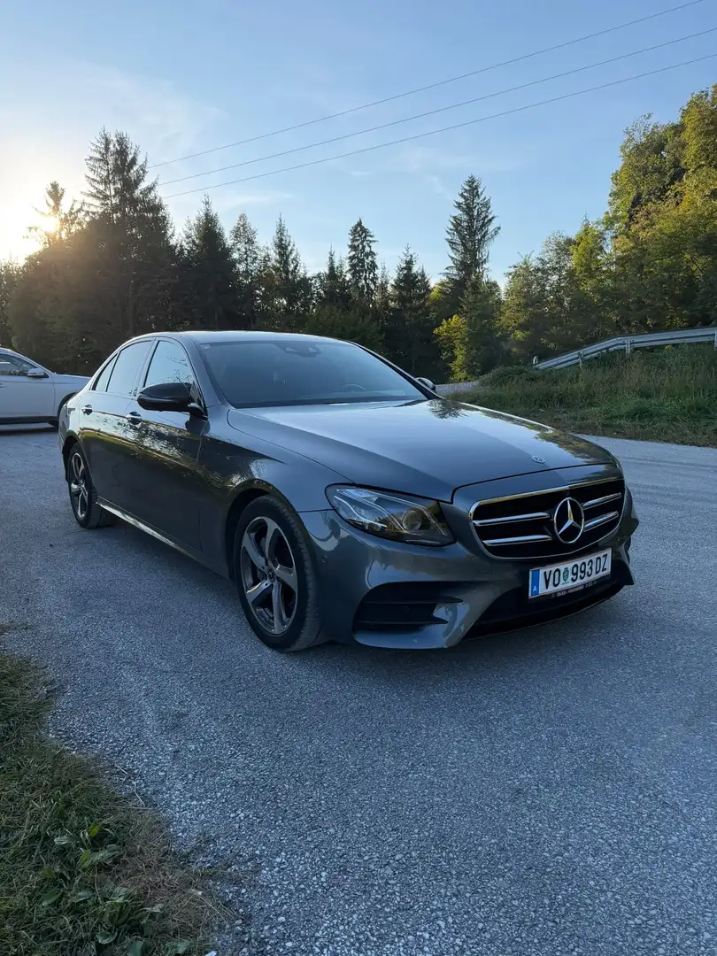 Mercedes-Benz E 220 d 4MATIC Aut. - 1