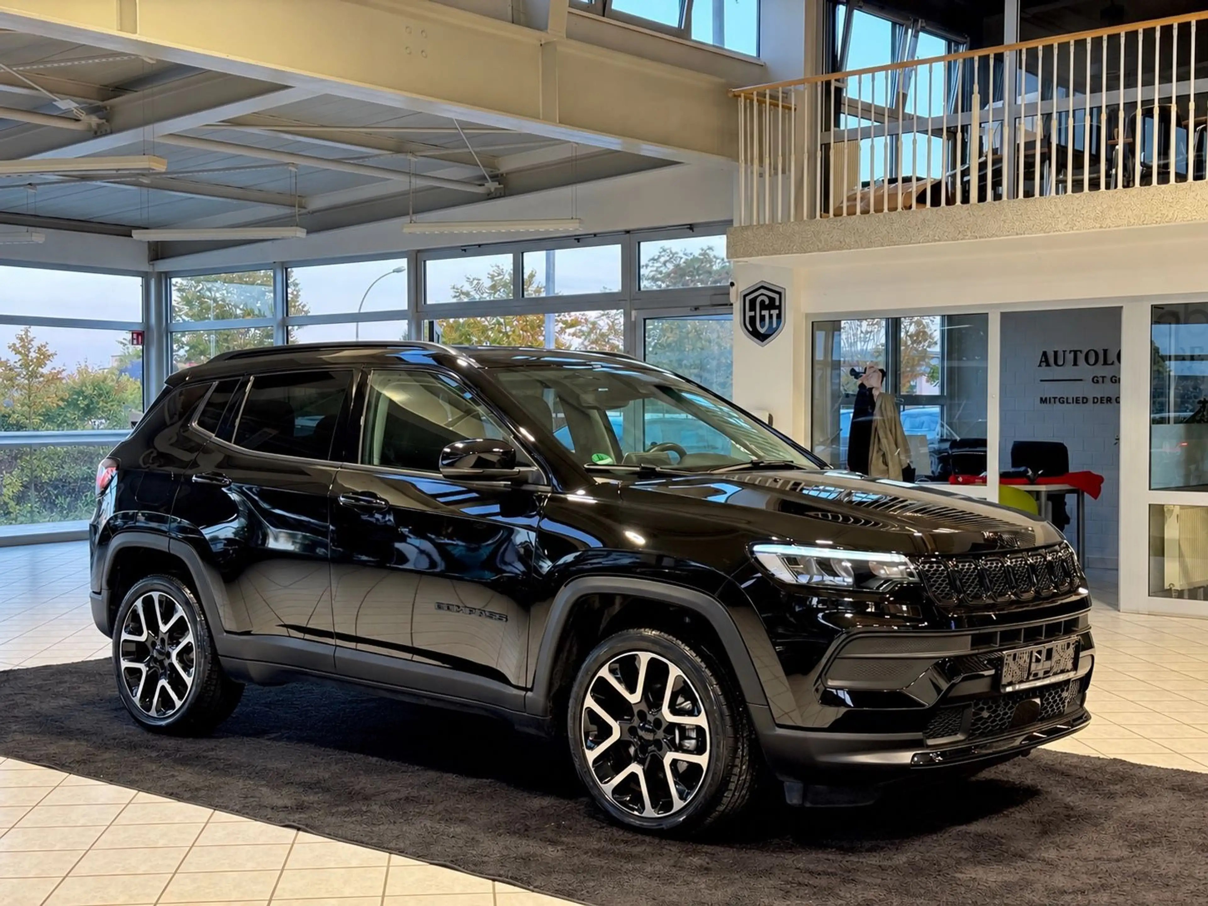 Jeep Compass Night Eagle Mild-Hybrid FWD Kamera — photo 3