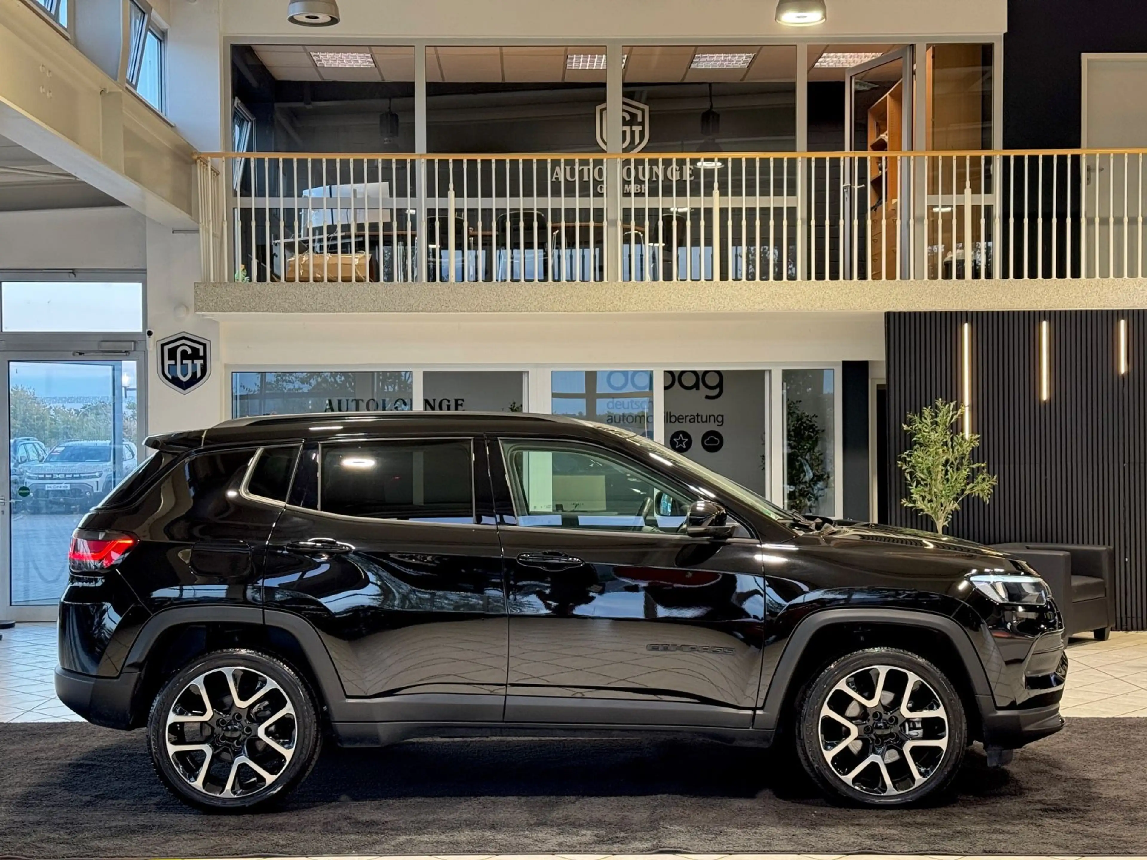 Jeep Compass Night Eagle Mild-Hybrid FWD Kamera — photo 4