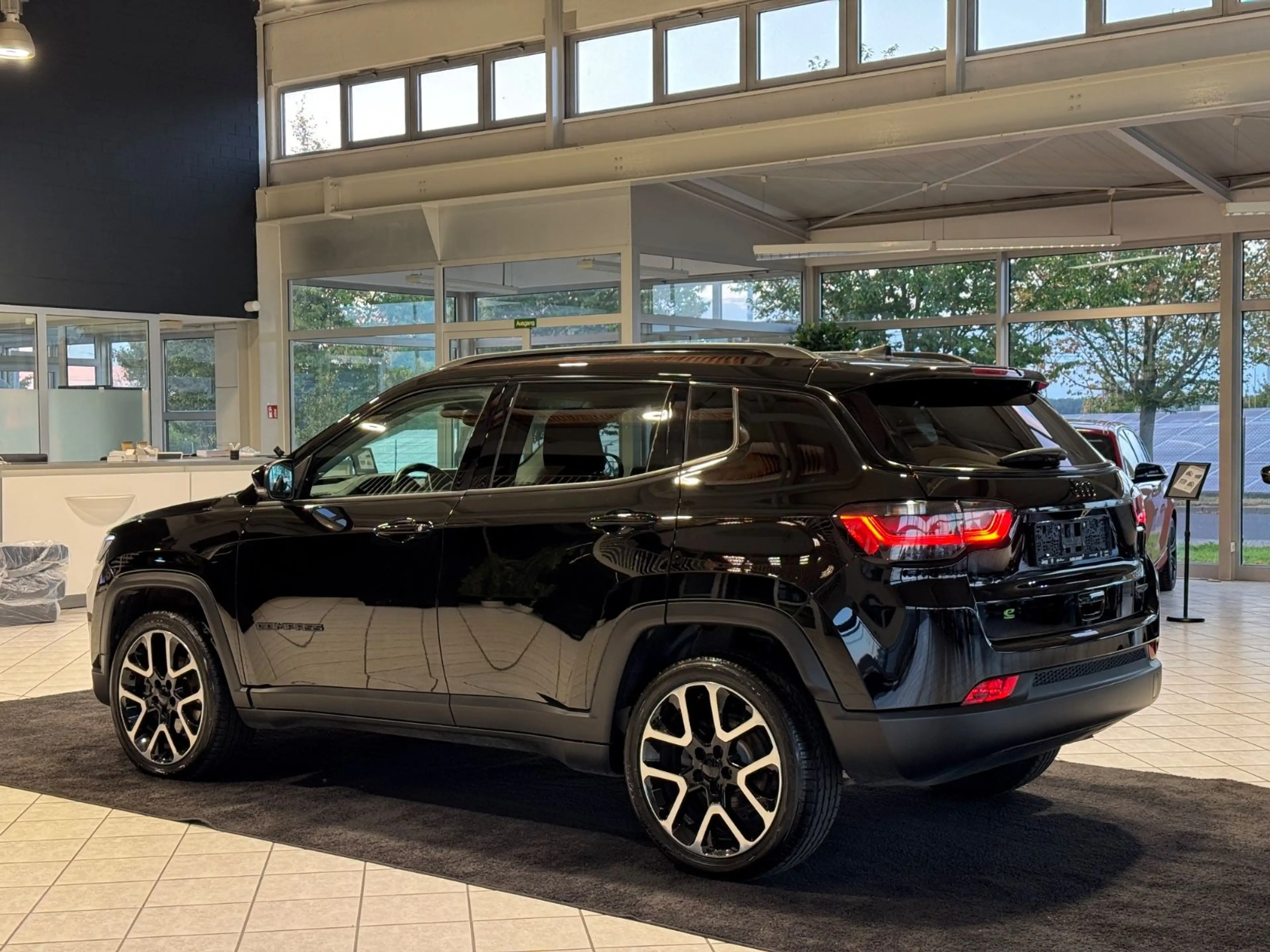 Jeep Compass Night Eagle Mild-Hybrid FWD Kamera — photo 7
