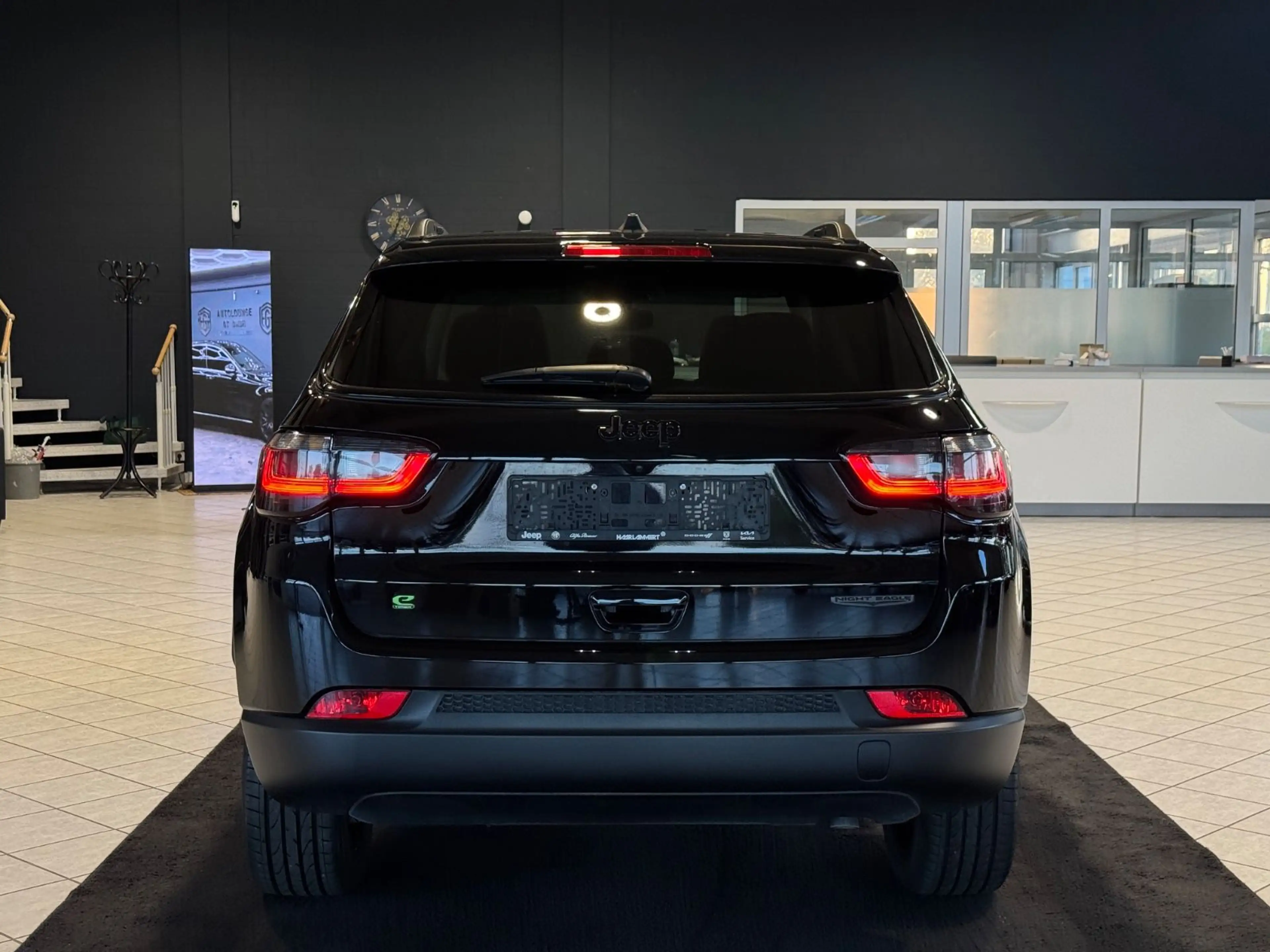 Jeep Compass Night Eagle Mild-Hybrid FWD Kamera — photo 6