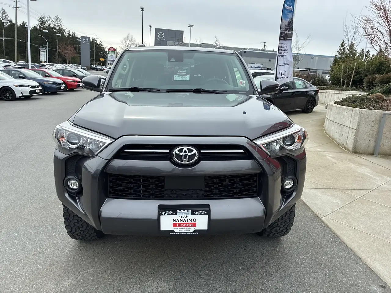 Toyota 4-Runner снимка Toyota 4-Runner