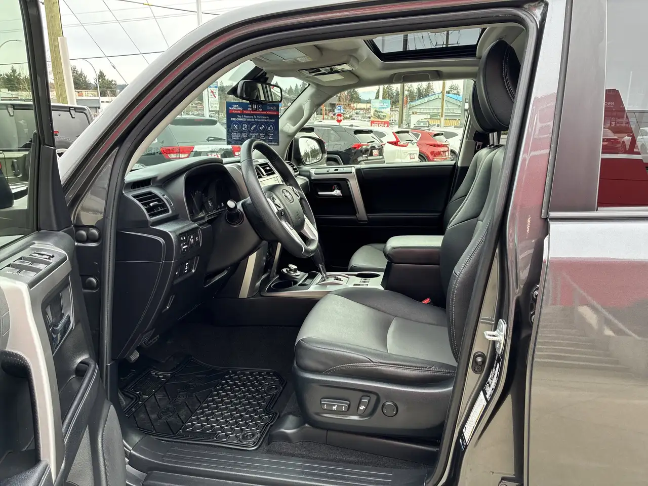 Toyota 4-Runner снимка Toyota 4-Runner