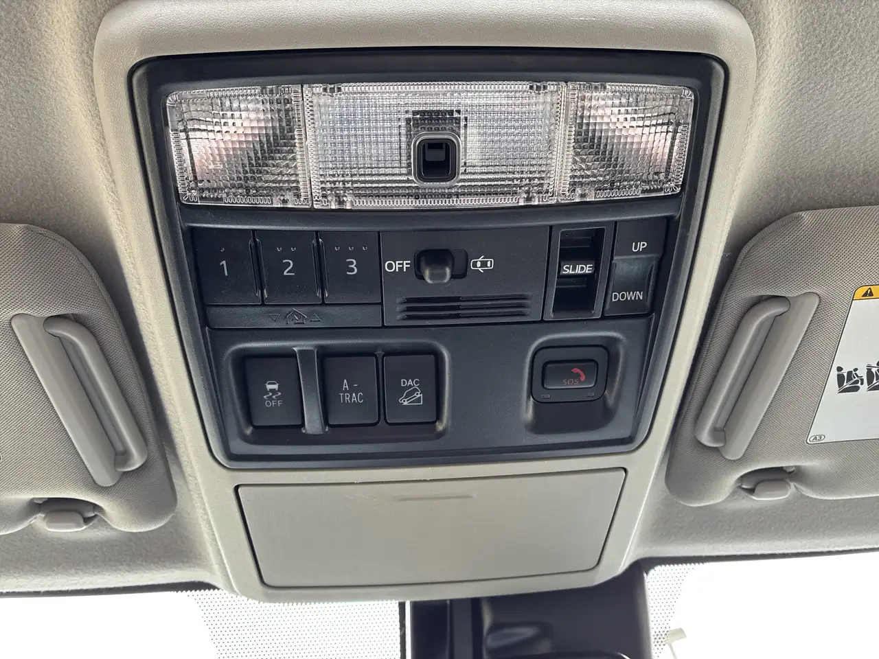 Toyota 4-Runner снимка Toyota 4-Runner
