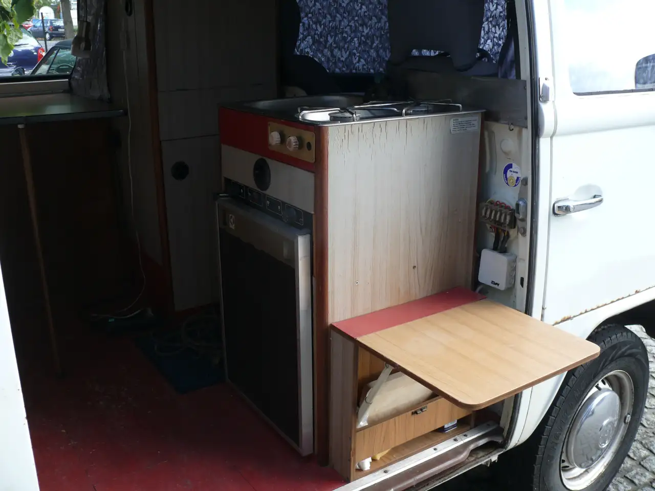 Volkswagen T2 Camper mit Aufstelldach und H Zulassung, foto 7