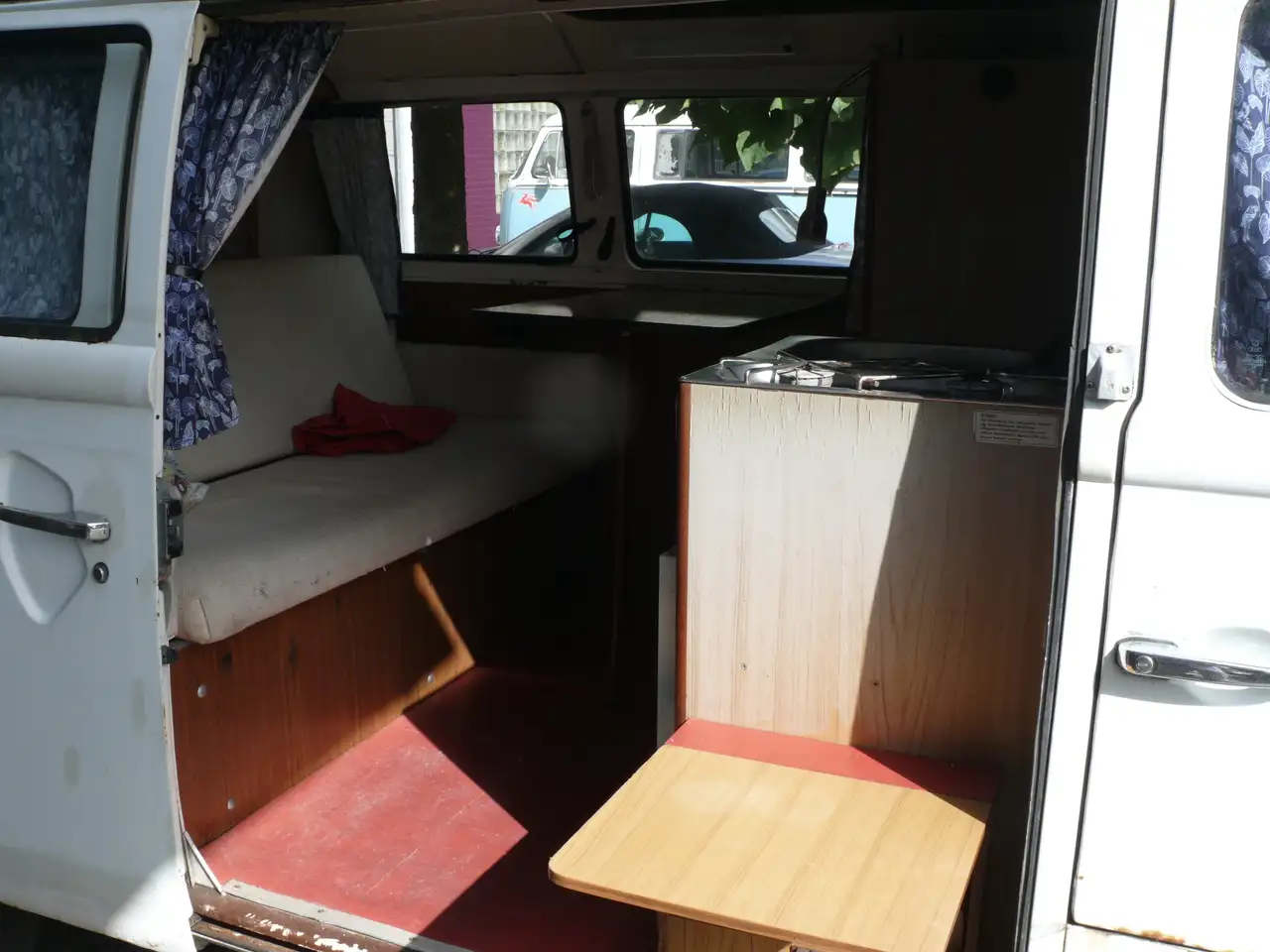 Volkswagen T2 Camper mit Aufstelldach und H Zulassung, foto 4