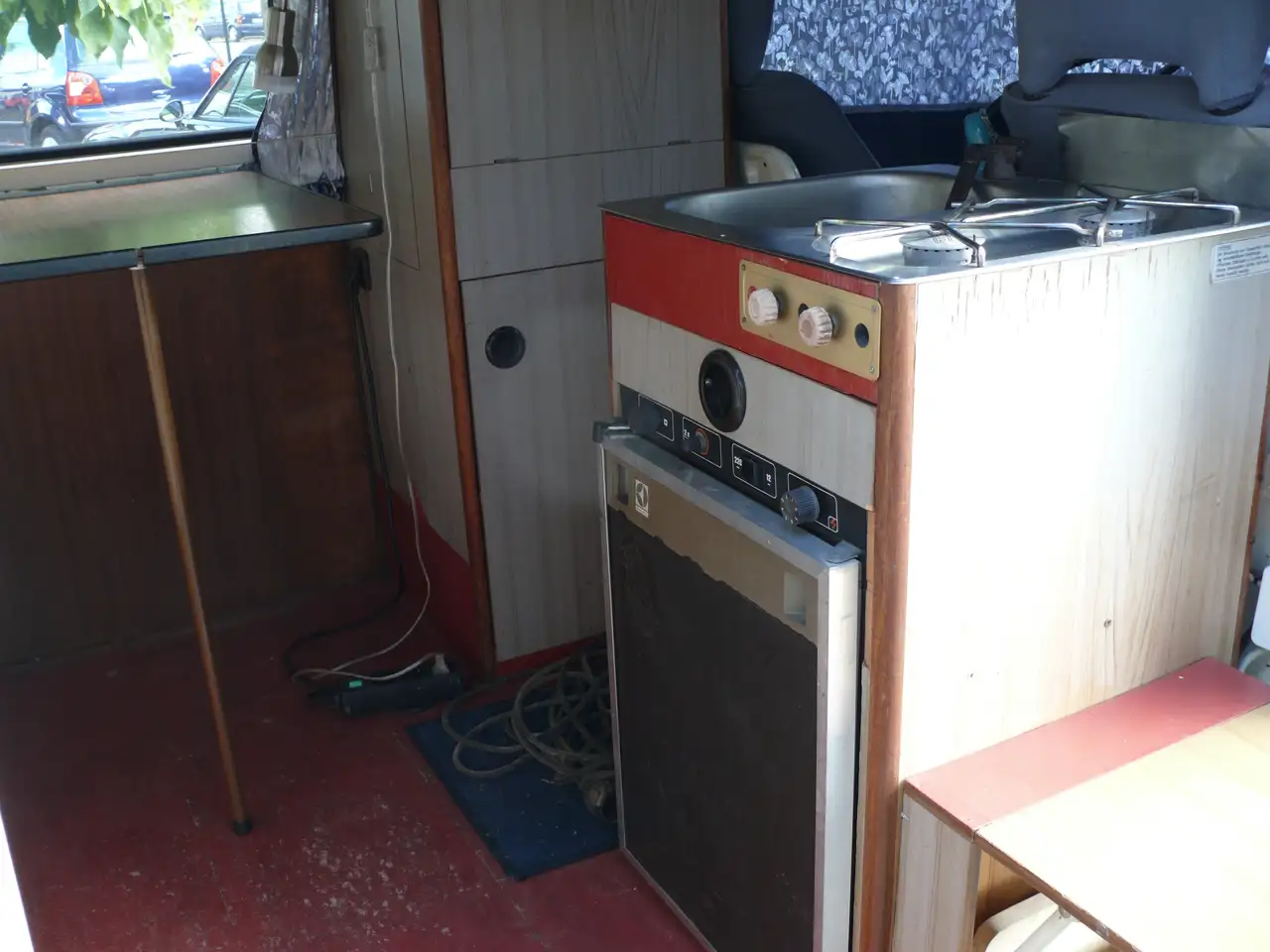 Volkswagen T2 Camper mit Aufstelldach und H Zulassung, foto 8