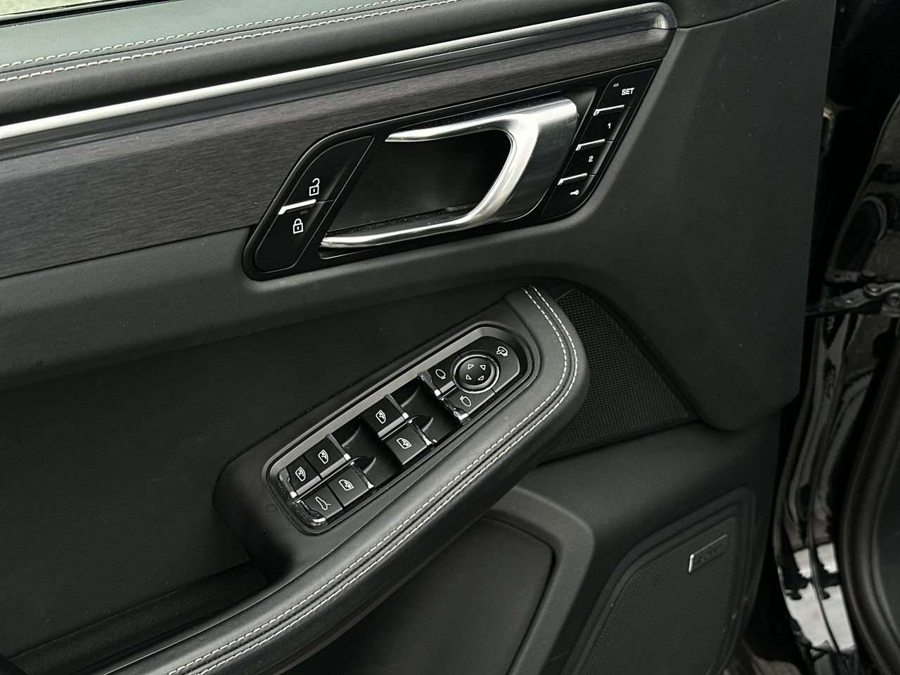 2022 Porsche Macan Adaptive Sport Seats! 360 Cameras! Sport Chrono Pa thumb 21