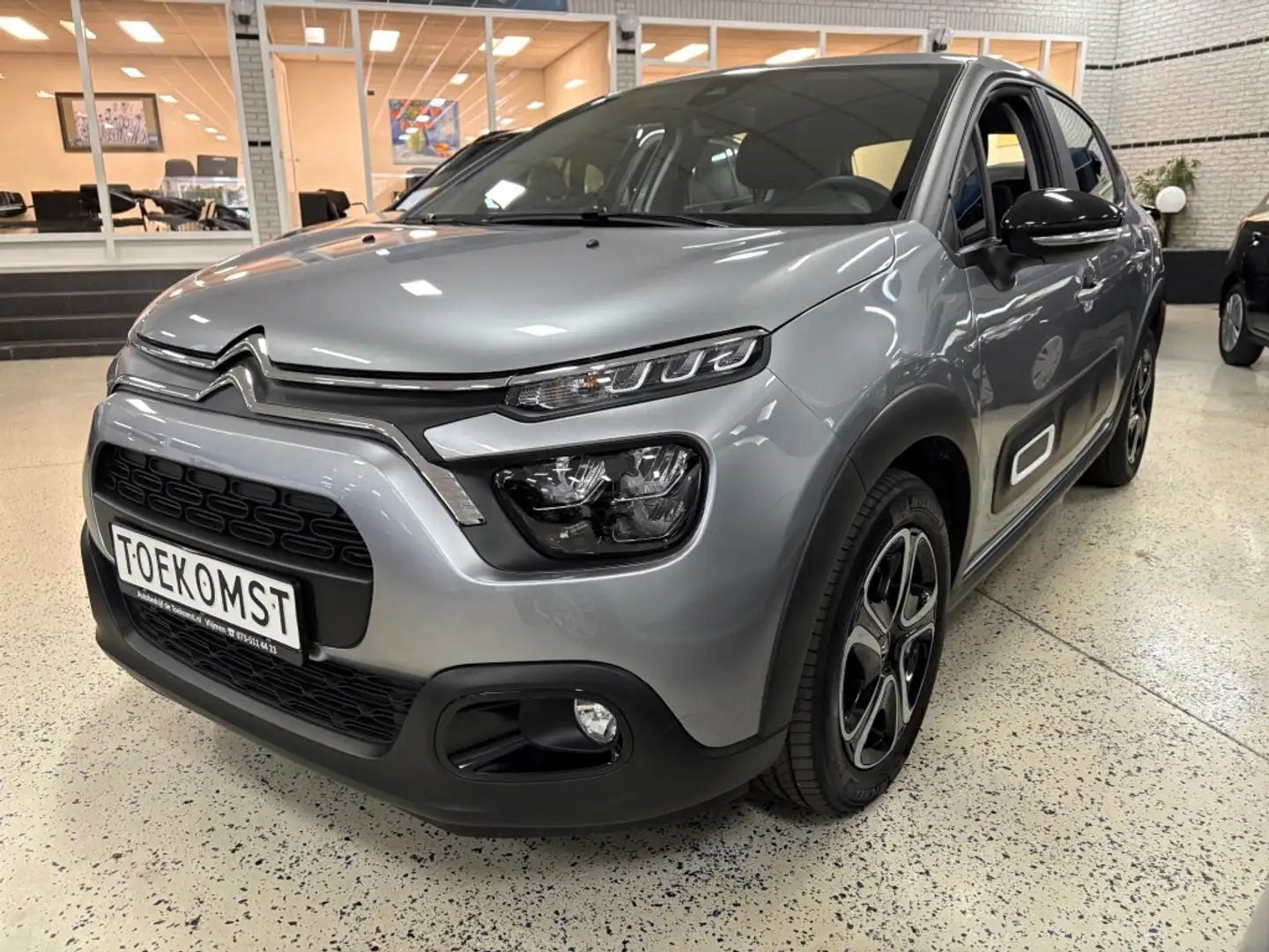 Citroen C3 1.2 110pk Navigatie Multimedia USB Airco Parkeer s Grijs - 1