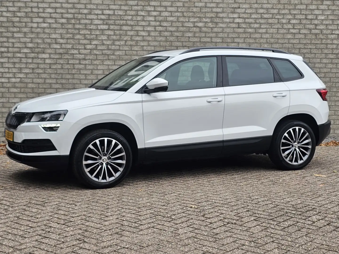 Skoda Karoq 1.0 TSI Ambition Business Wit - 2