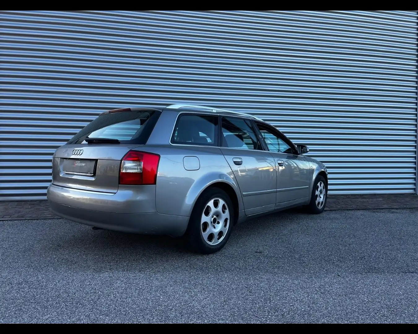 Audi A4 AVANT 1.9TDI 130CV Argent - 2